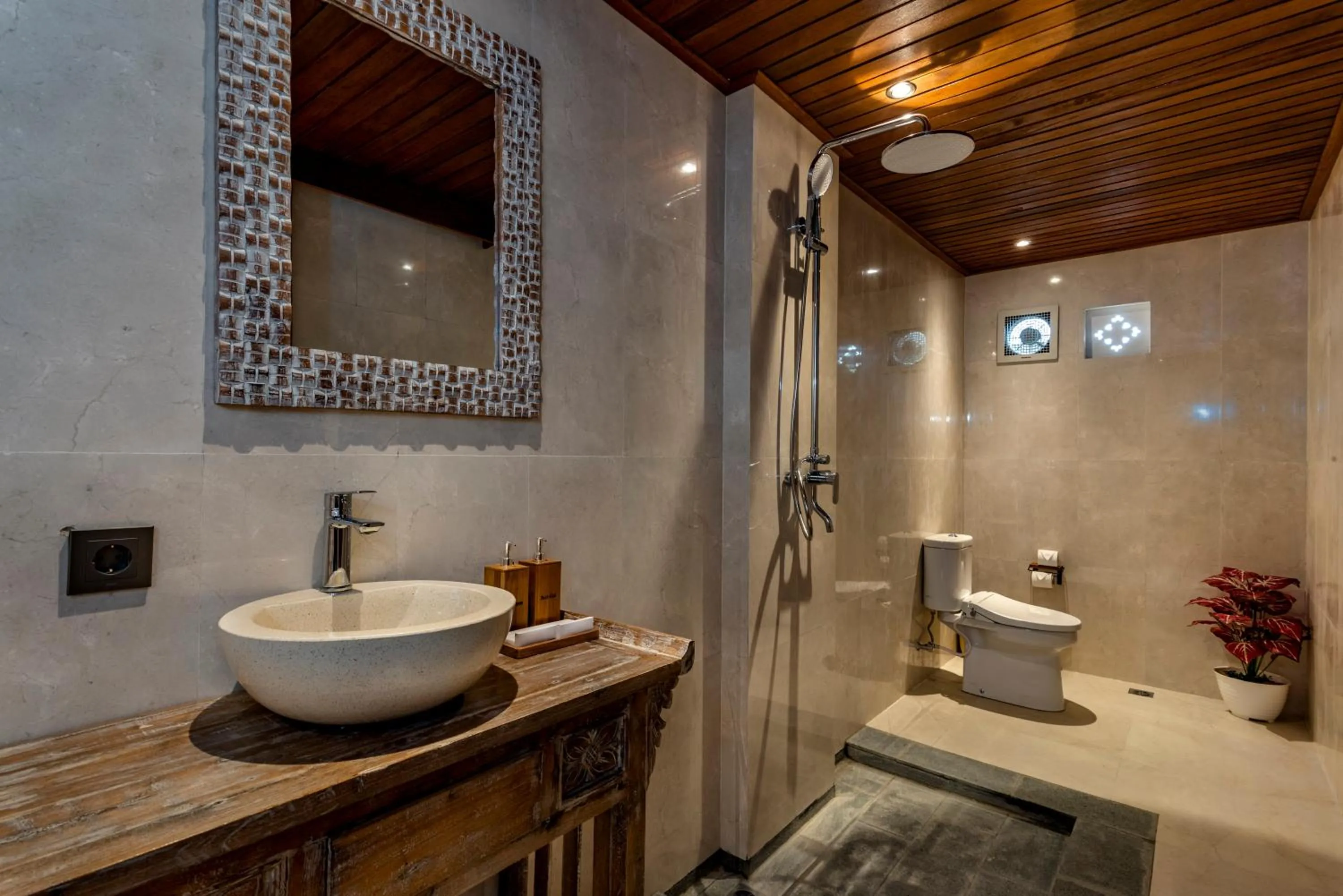 Bathroom in Umayonk Villa Ubud by Dhananjaya Hospitality
