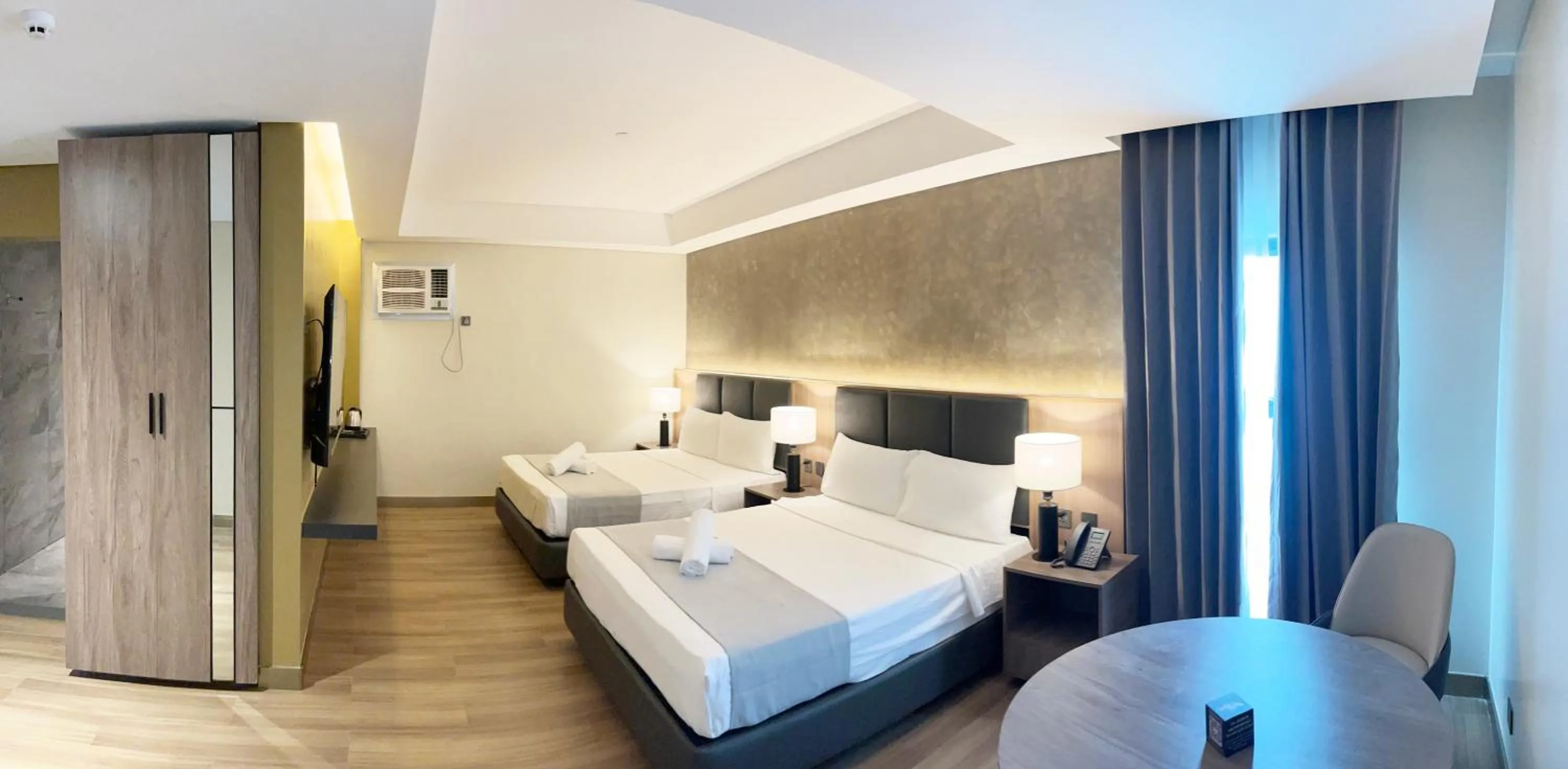 Bedroom, Bed in Vibe Hotel Alabang