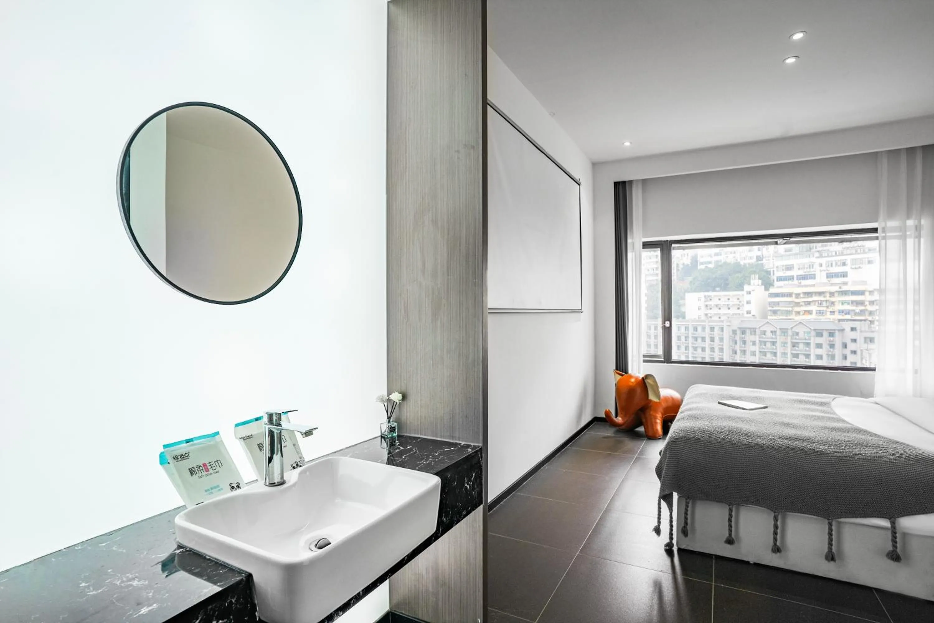 Time Wharf Hotel - Jiefangbei Shibati Branch