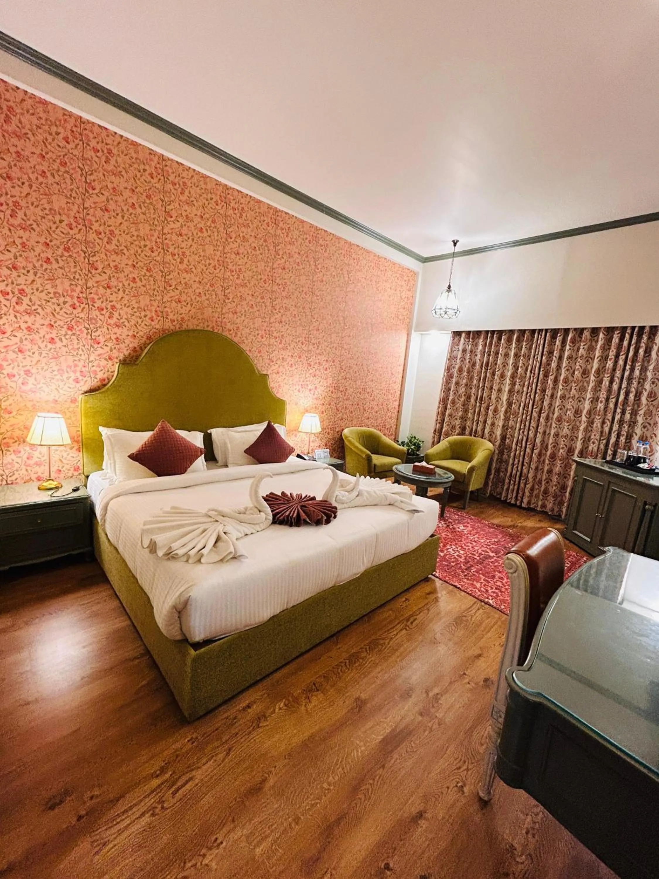 Bed in Hotel Kamal Palace