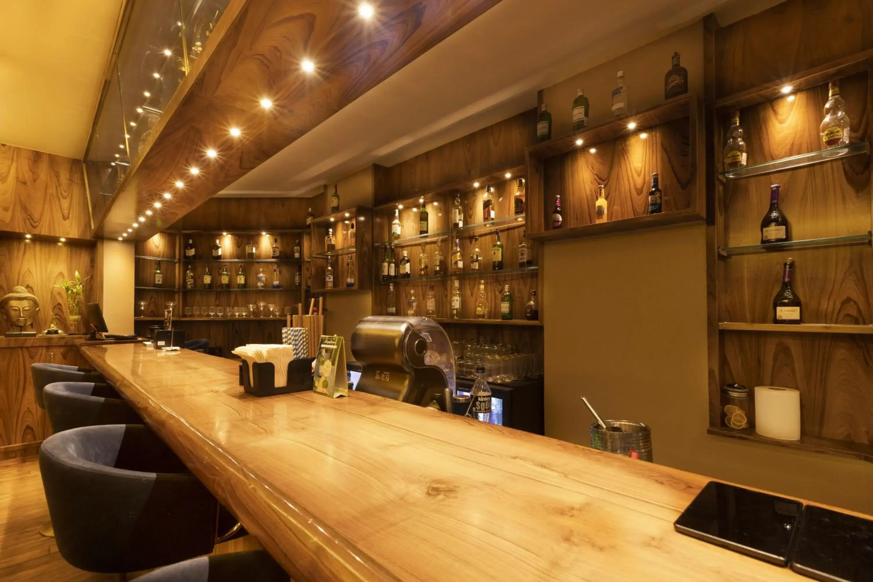 Restaurant/places to eat in Hotel Kamal Palace Restaurant/places to eat in Hotel Kamal Palace