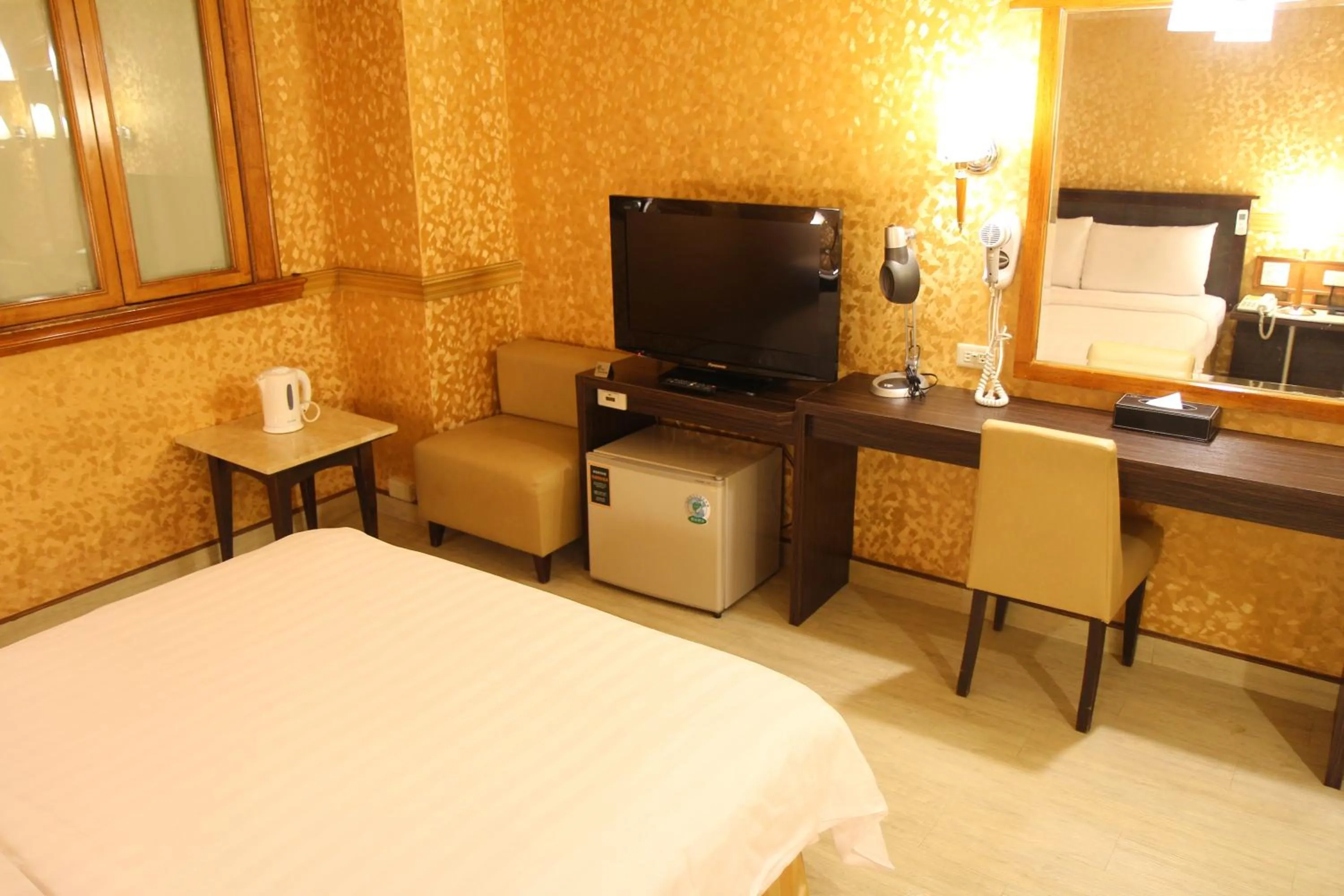 Photo of the whole room, Bed in Goodness Hotel