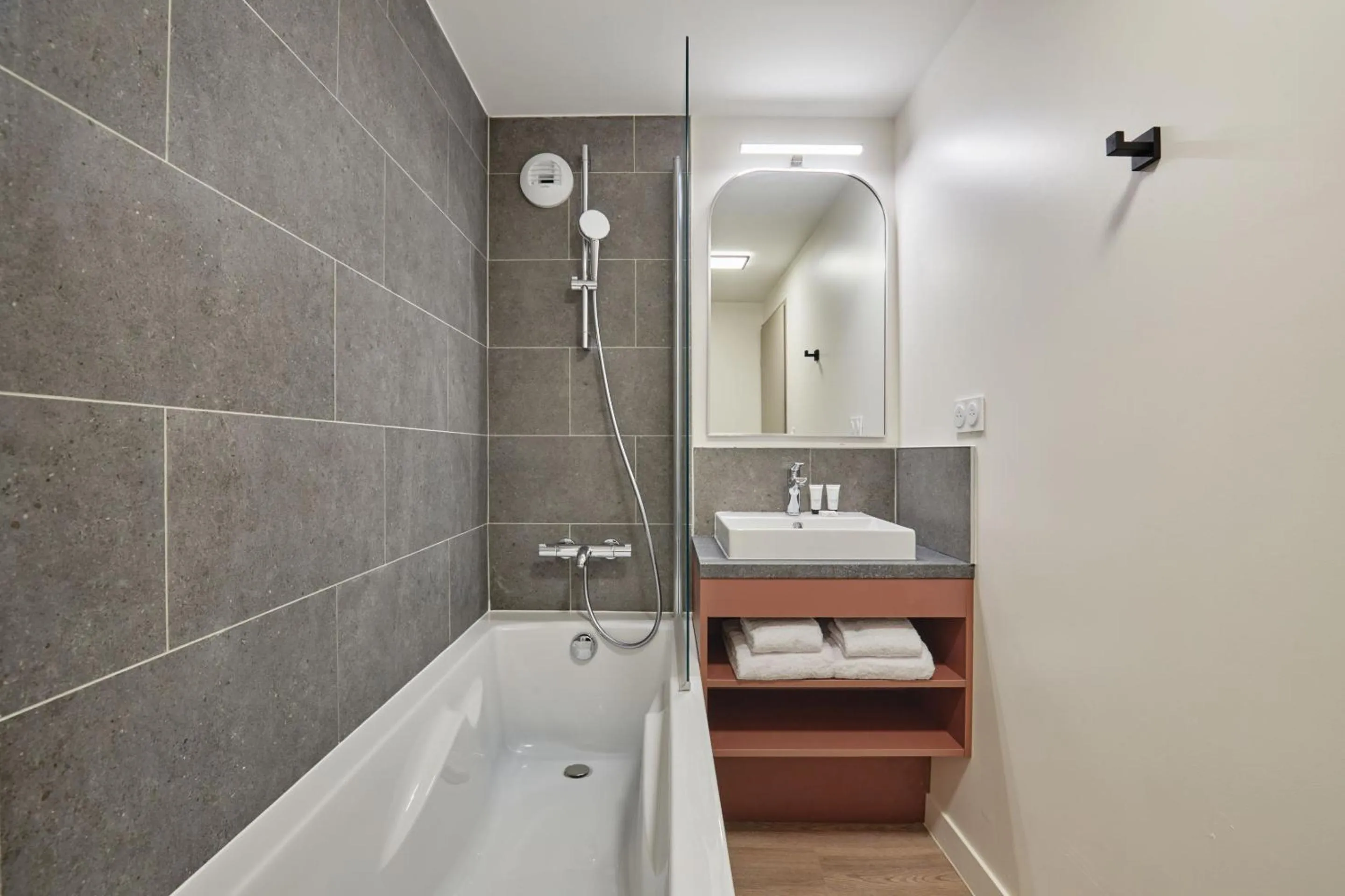 Bathroom in Hotel L'Ecrin Blanc by Odalys