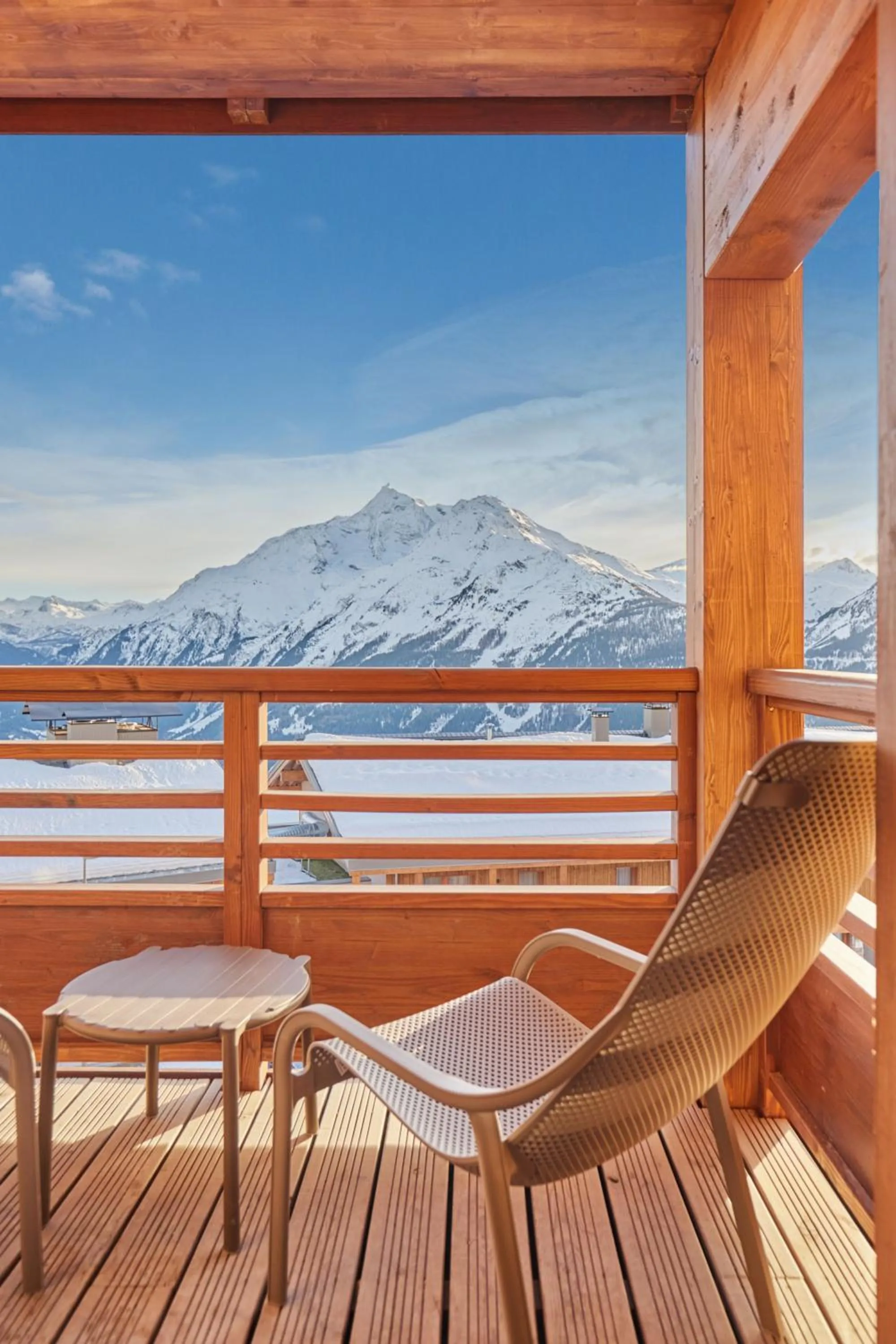 Balcony/Terrace in Hotel L'Ecrin Blanc by Odalys