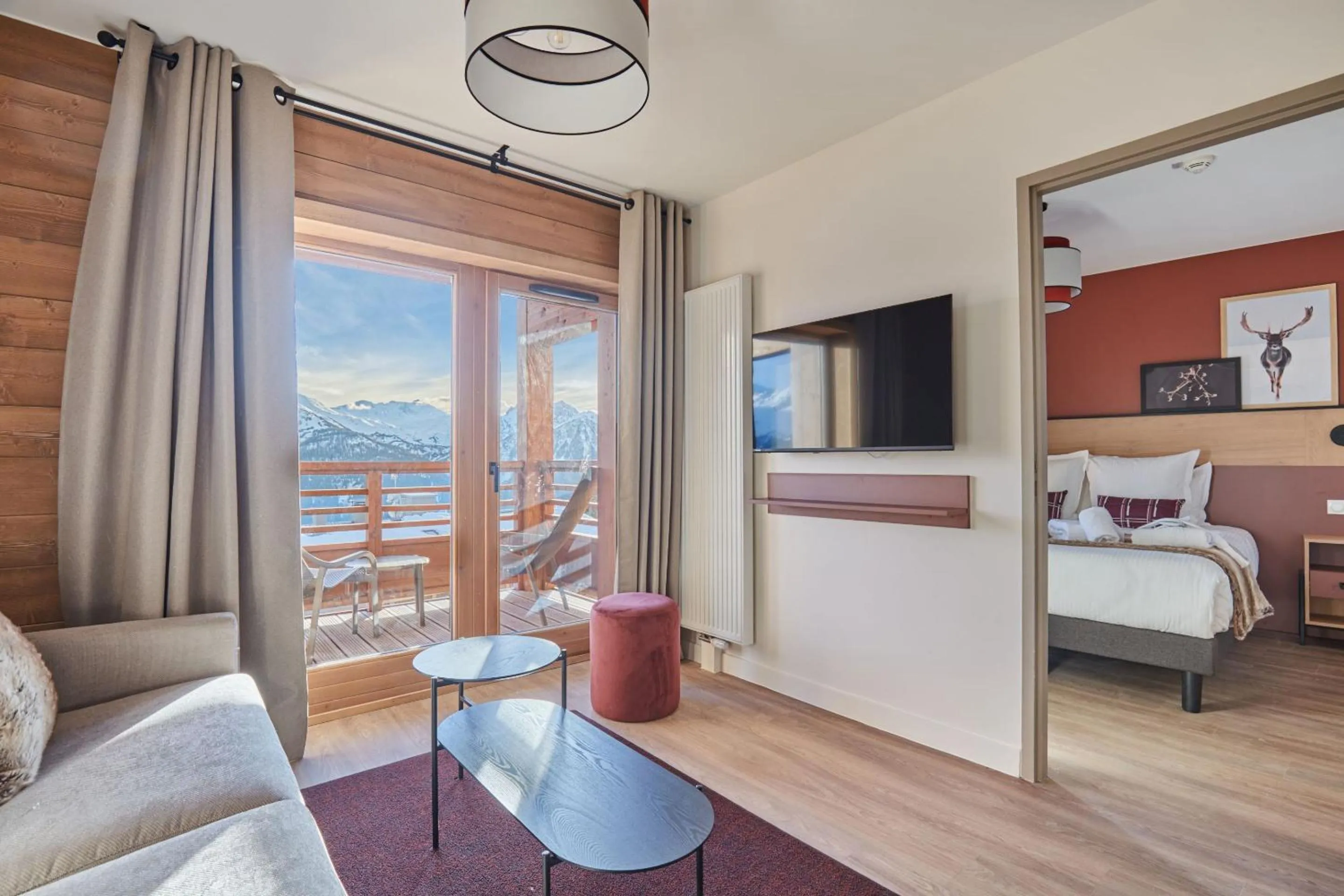 Bedroom, Bed in Hotel L'Ecrin Blanc by Odalys