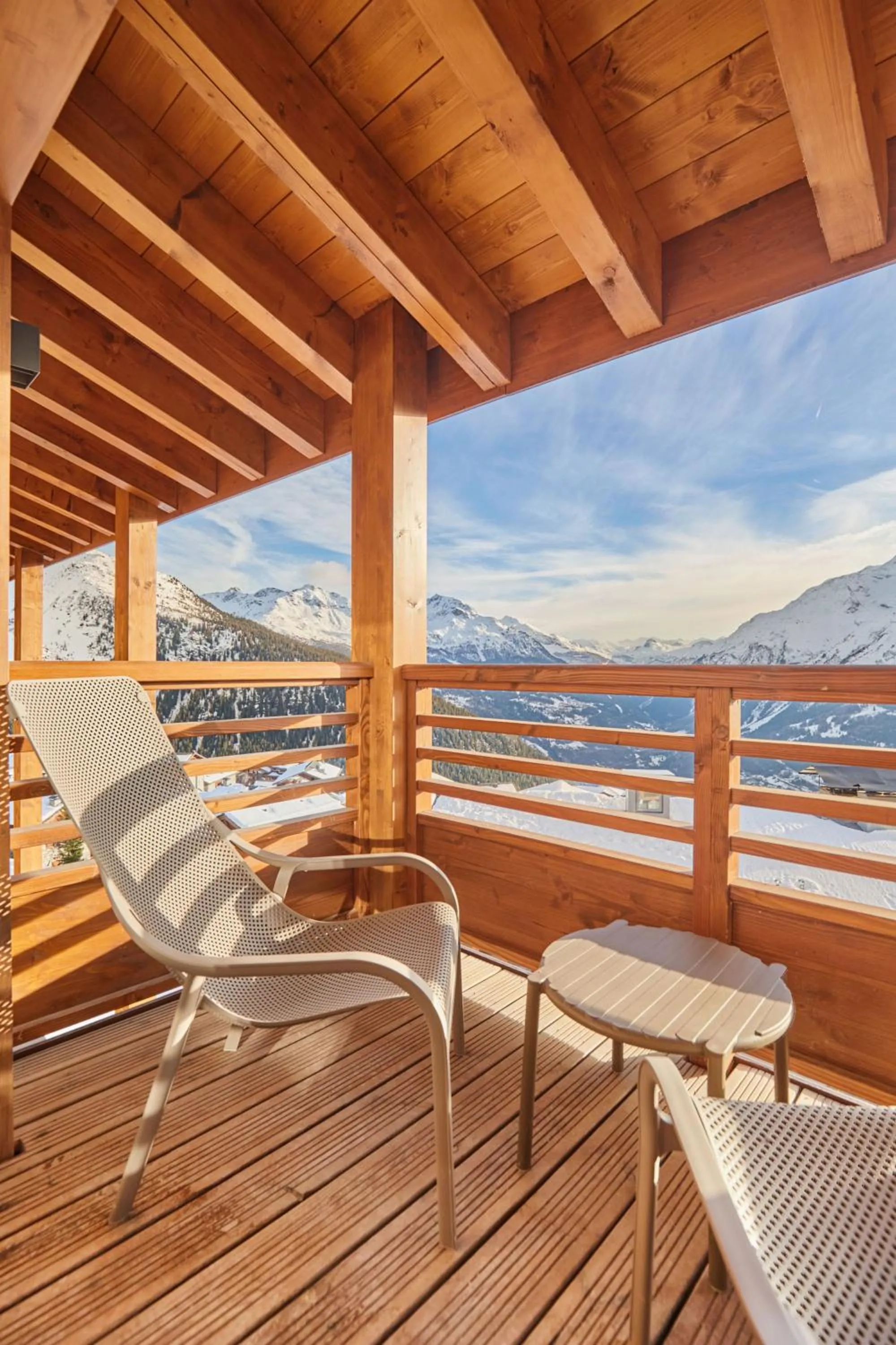 Balcony/Terrace in Hotel L'Ecrin Blanc by Odalys
