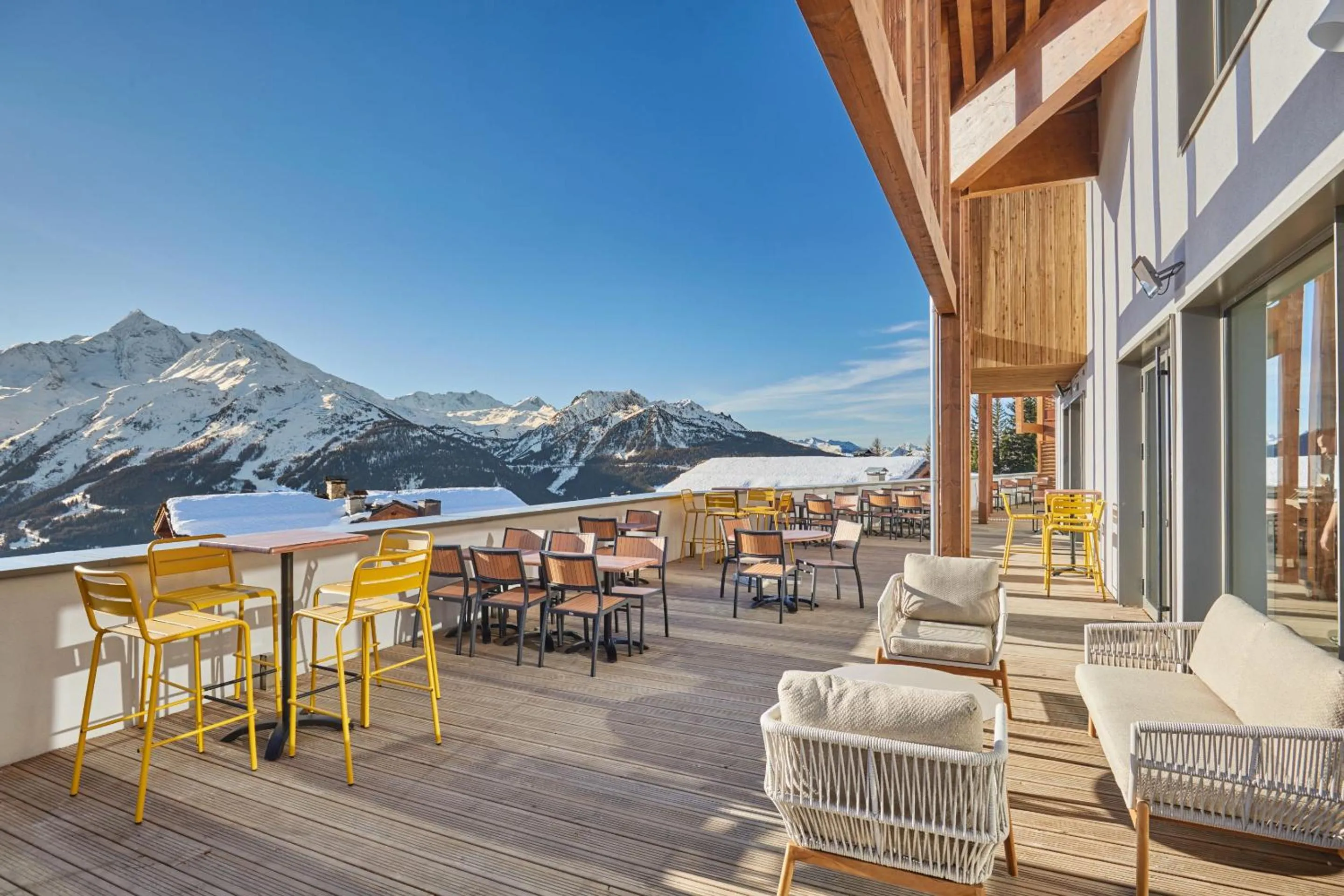 Balcony/Terrace in Hotel L'Ecrin Blanc by Odalys