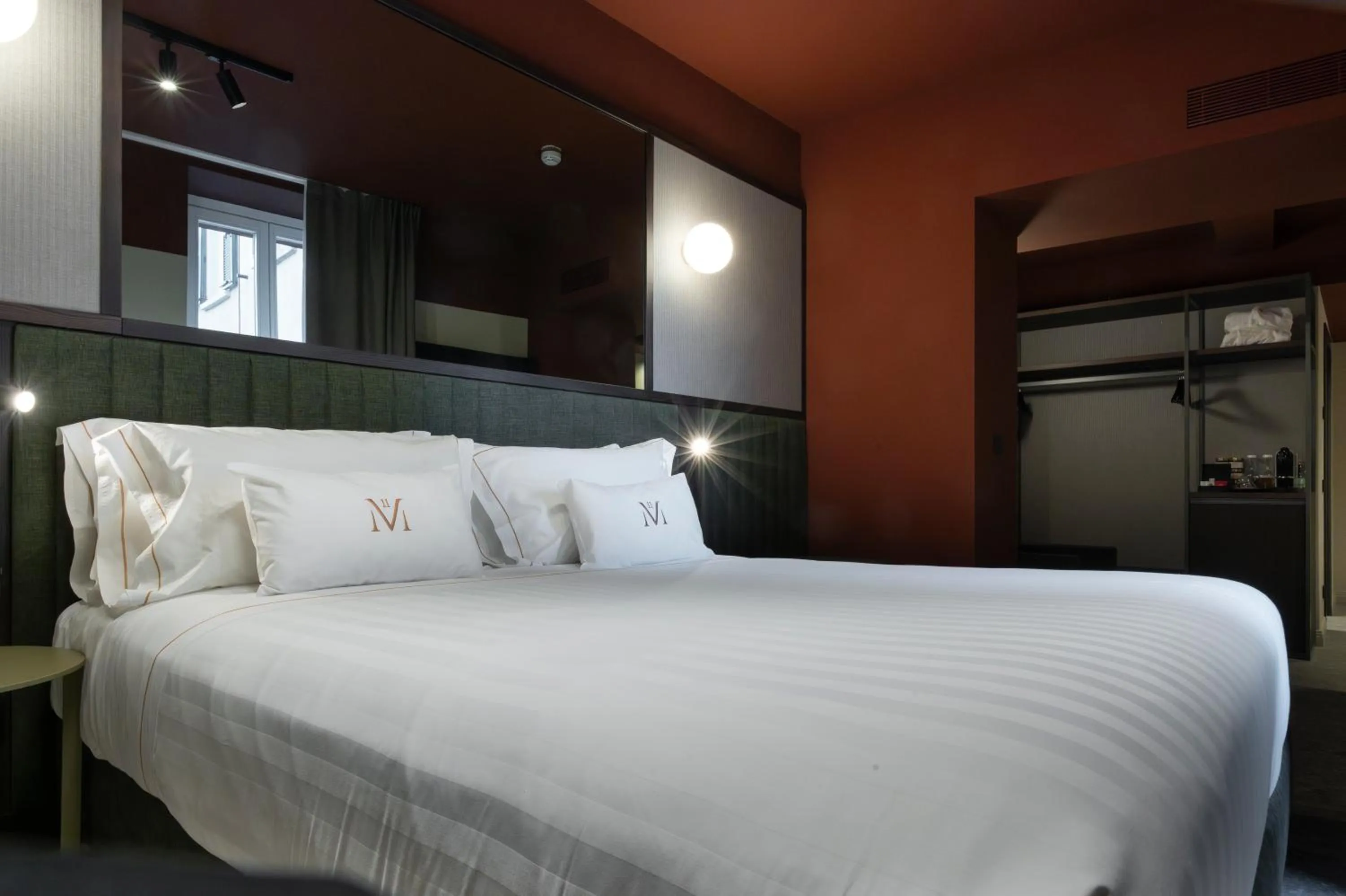 Junior Suite with Terrace in MÍMESIS 11 - Boutique Hotel