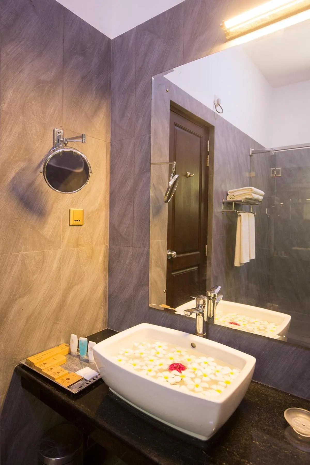 Bathroom in Grand Tamarind Lake