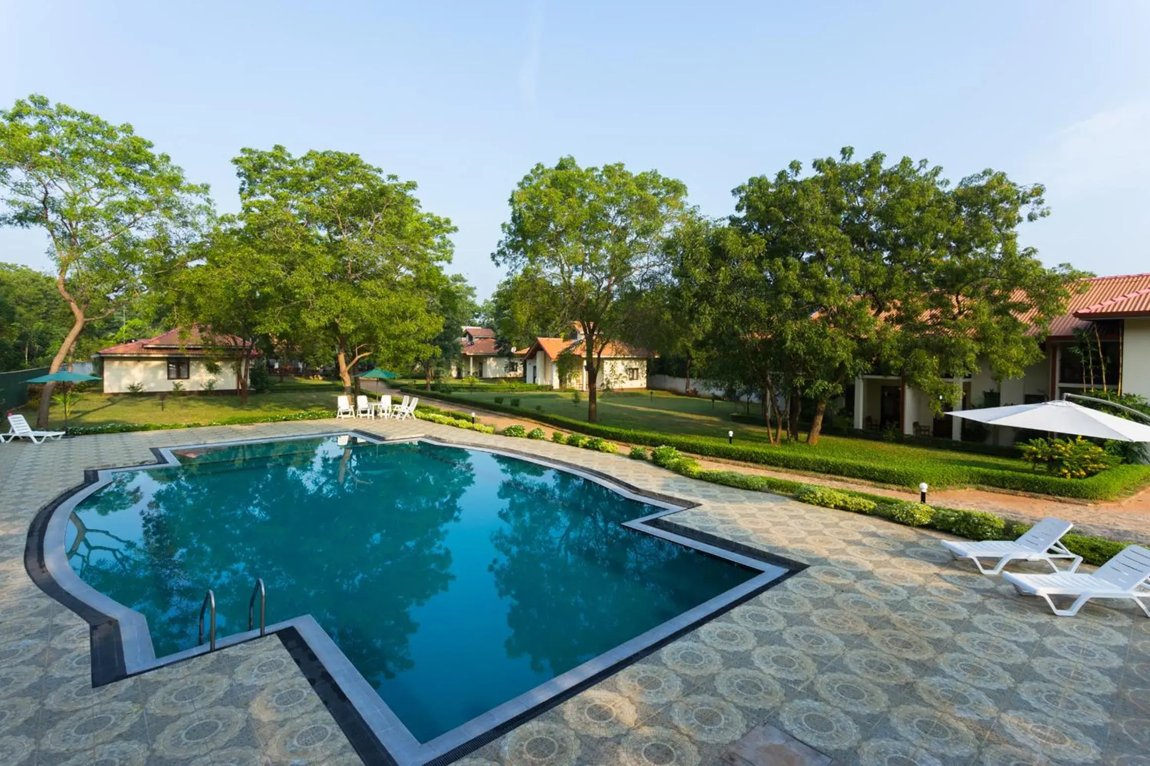 Hotel Chenra Hotel Chenra