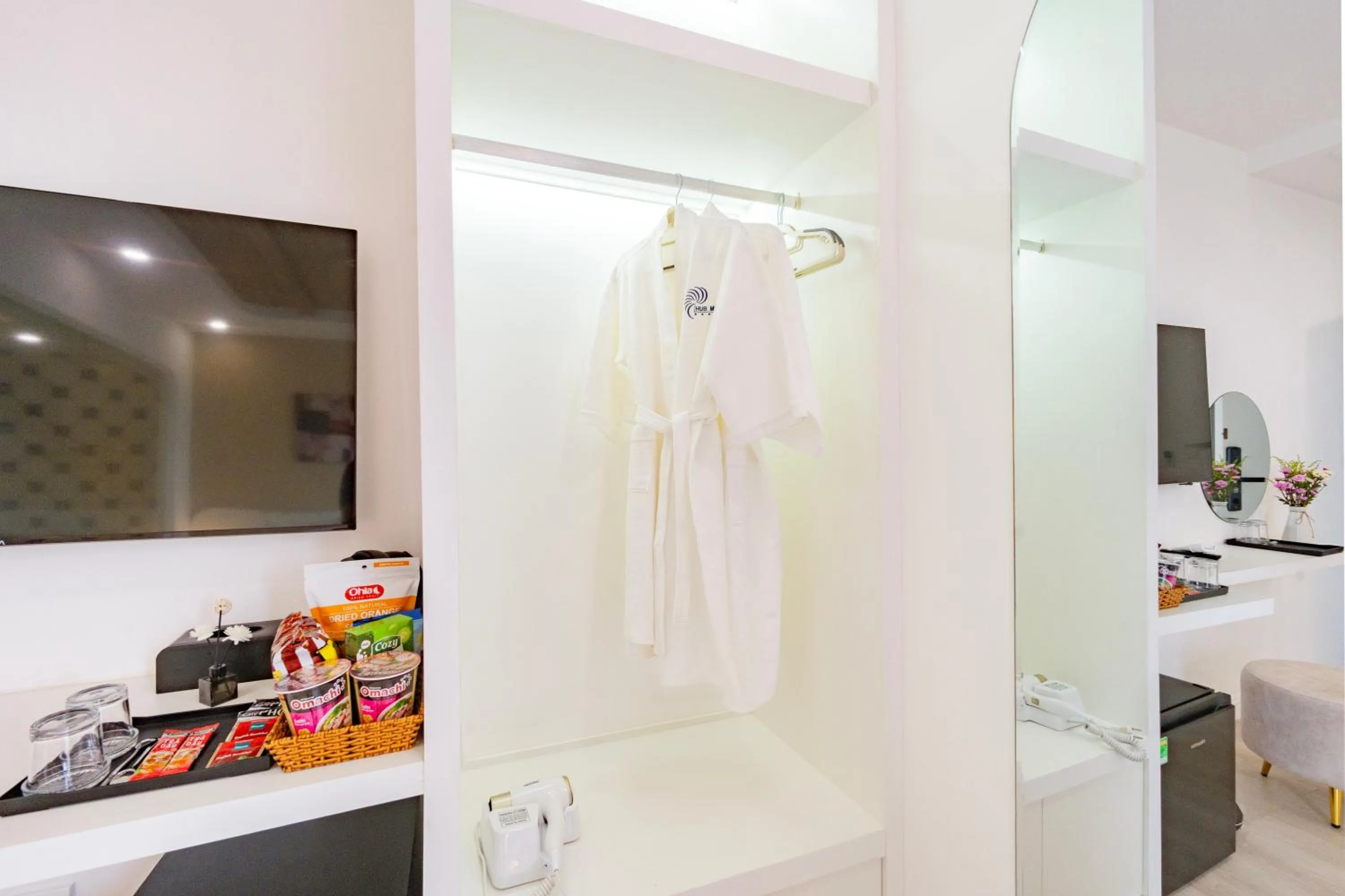 room service in Hub Multi Hotel Phu Quoc