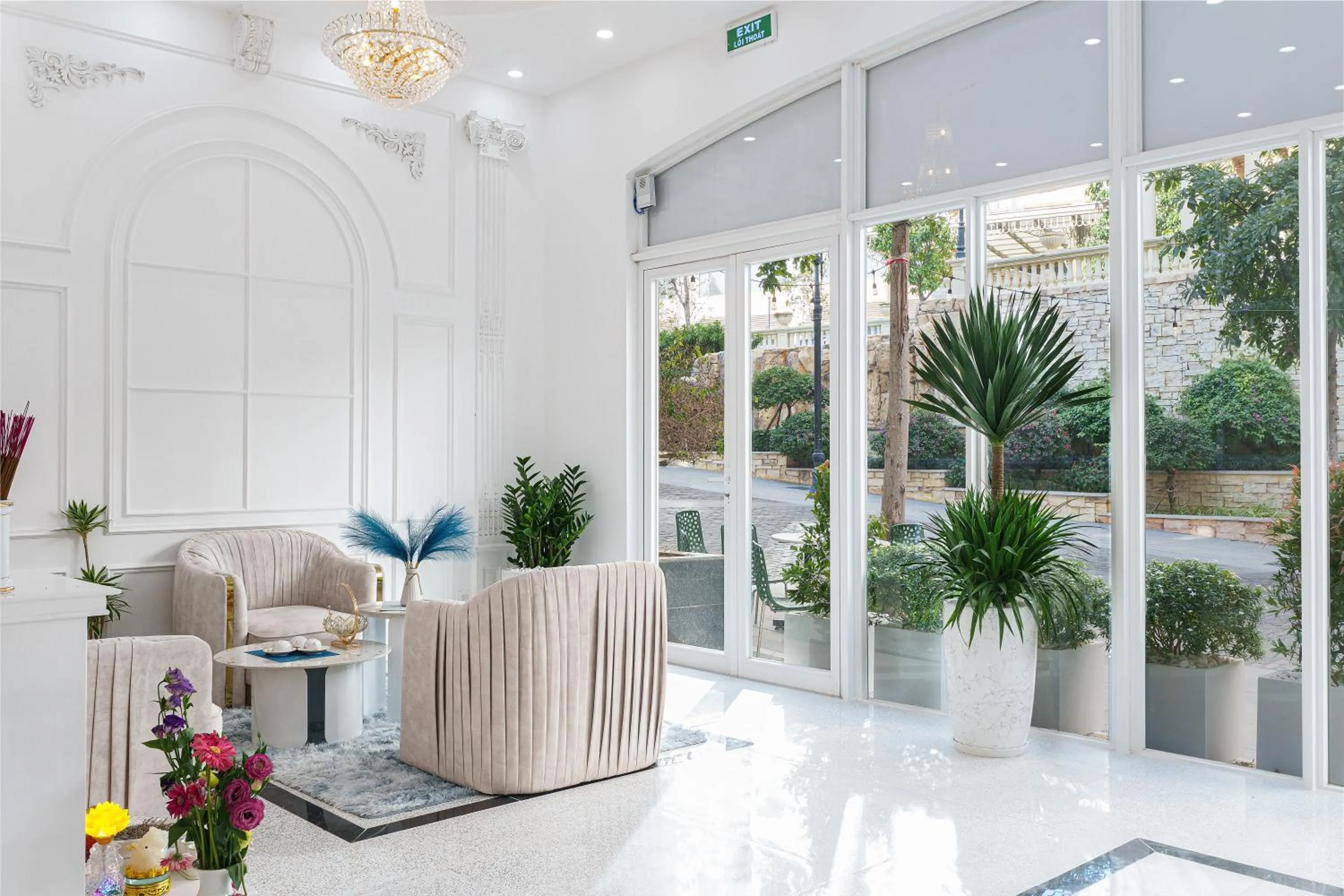 Lobby or reception in Hub Multi Hotel Phu Quoc