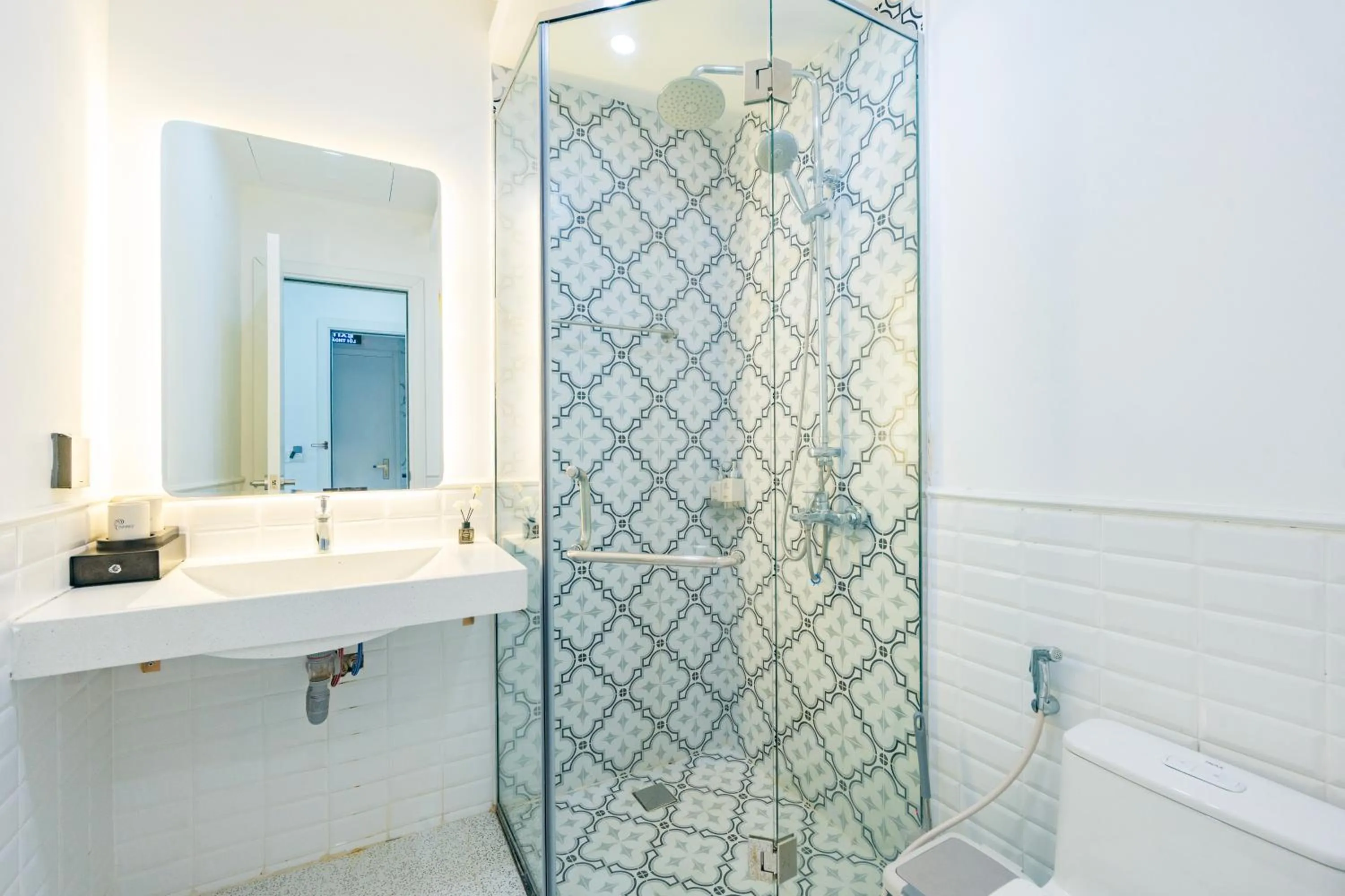 Bathroom in Hub Multi Hotel Phu Quoc