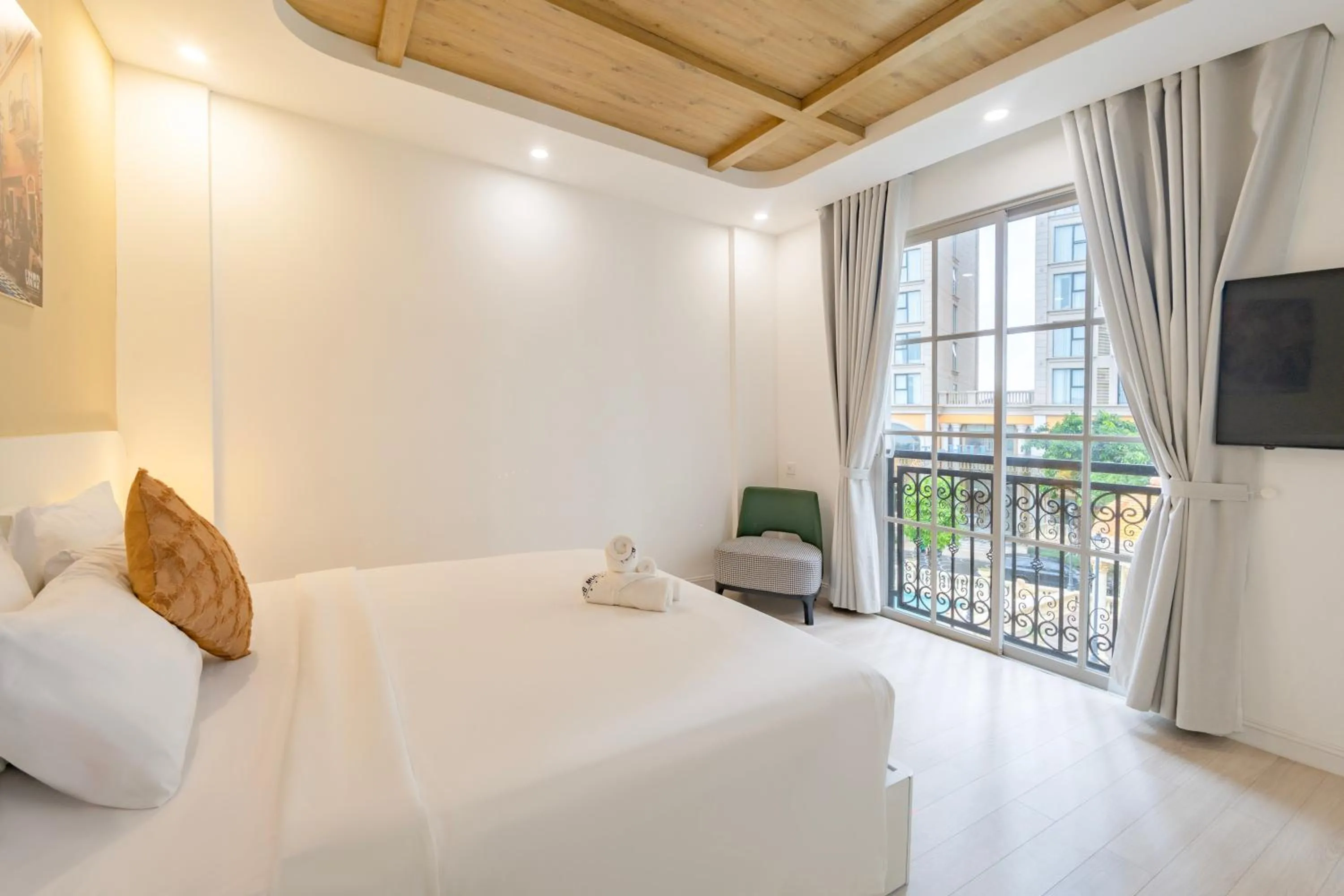 Bedroom, Bed in Hub Multi Hotel Phu Quoc