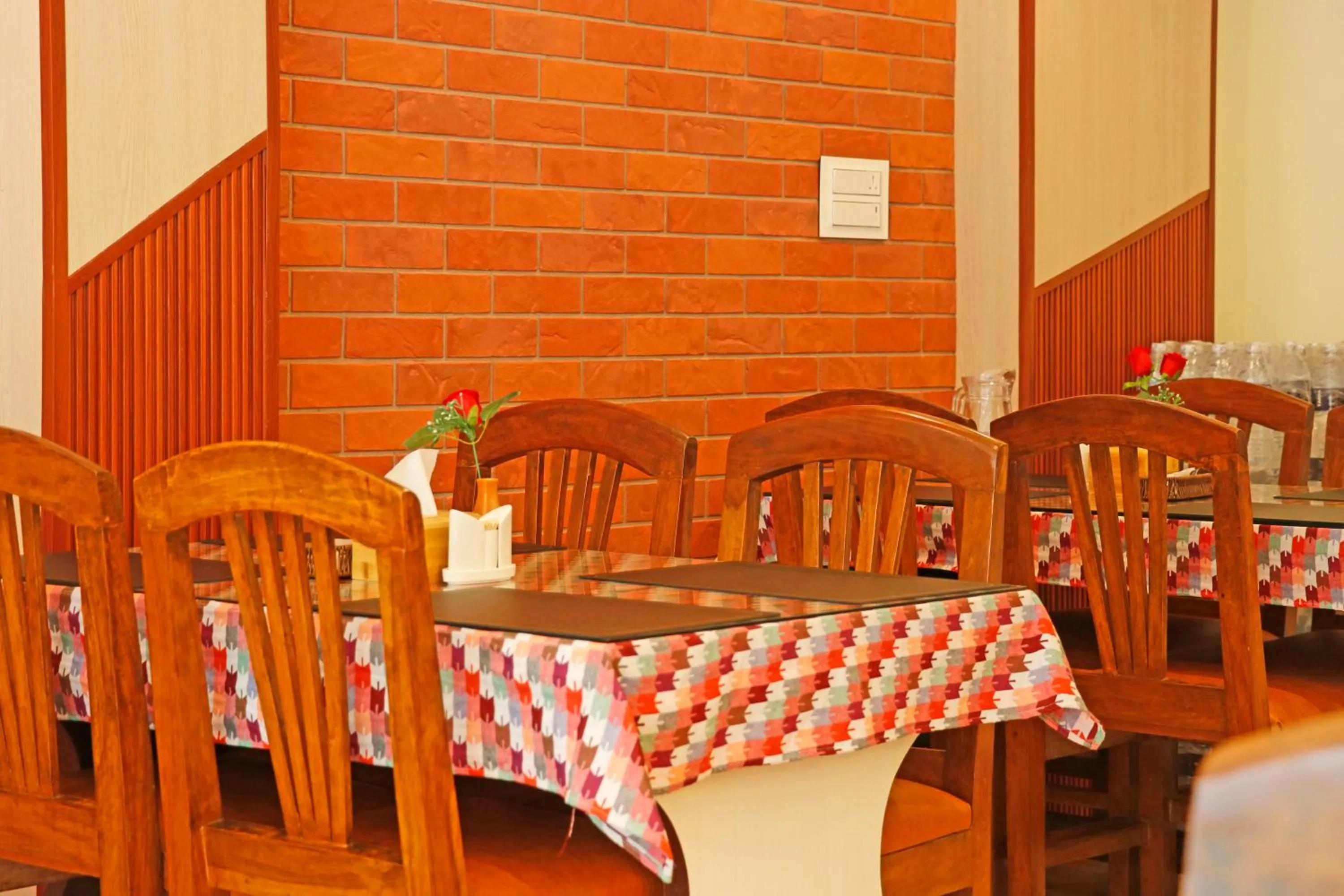 Restaurant/places to eat in Hotel Himalayan BTS