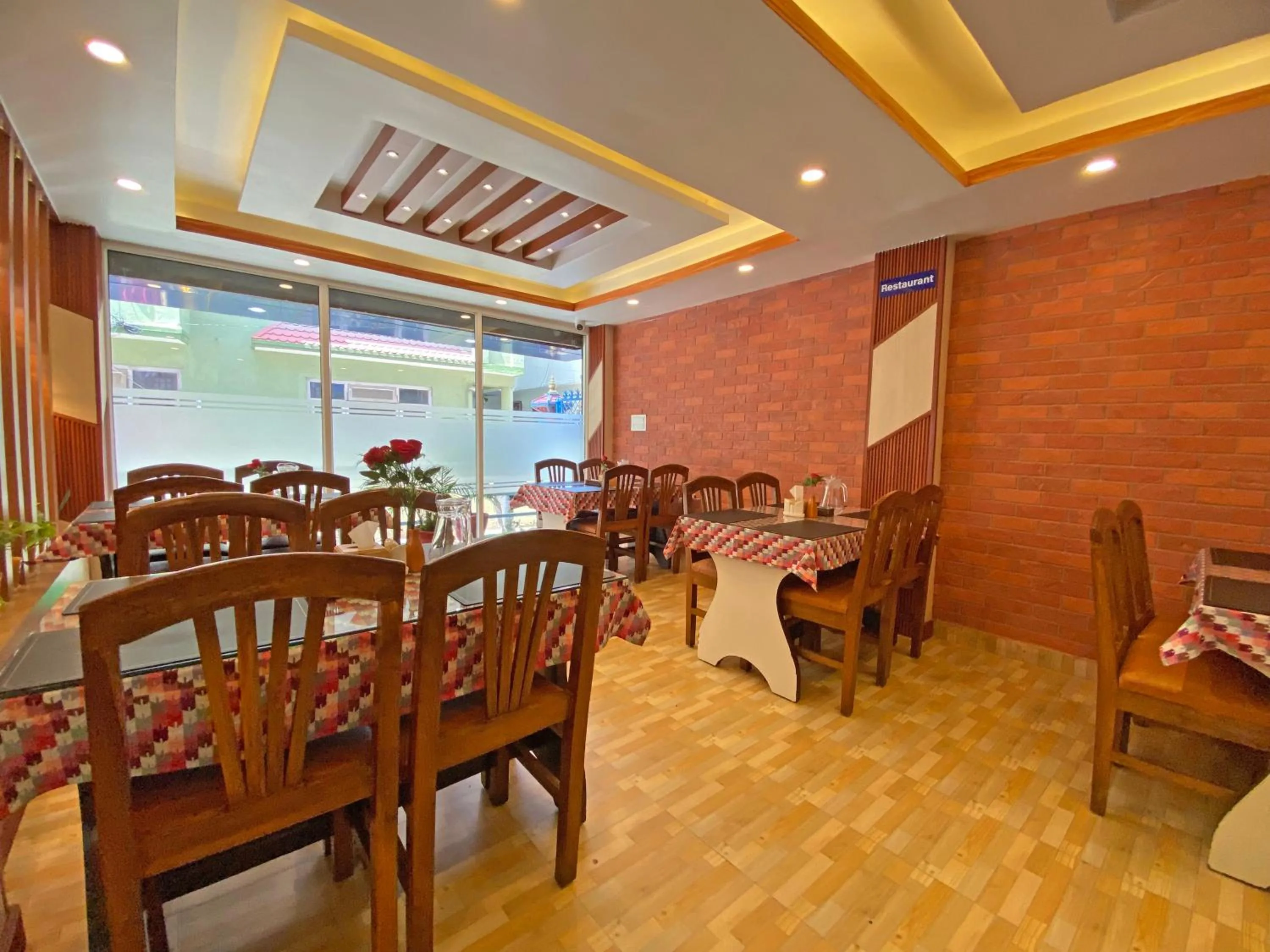 Restaurant/places to eat in Hotel Himalayan BTS