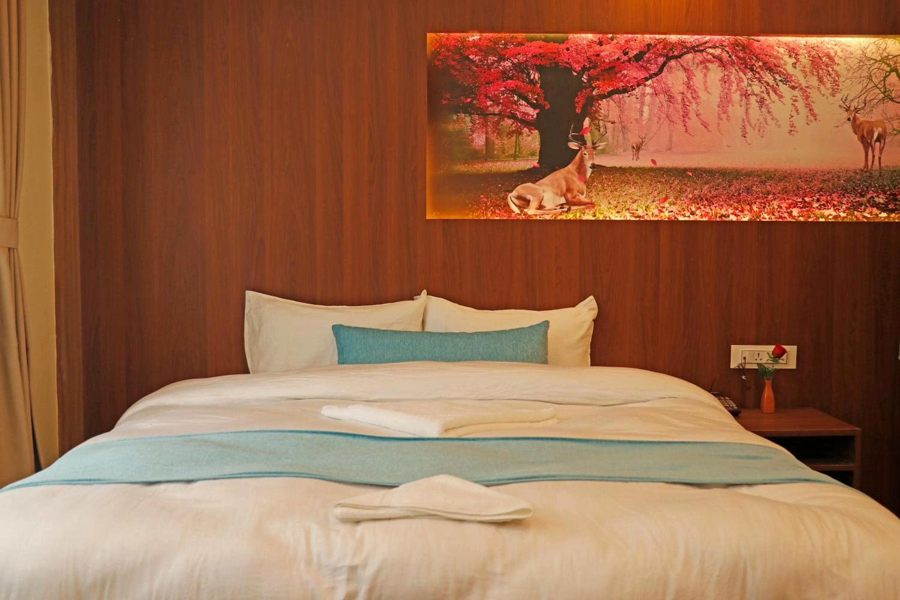 Bed in Hotel Himalayan BTS