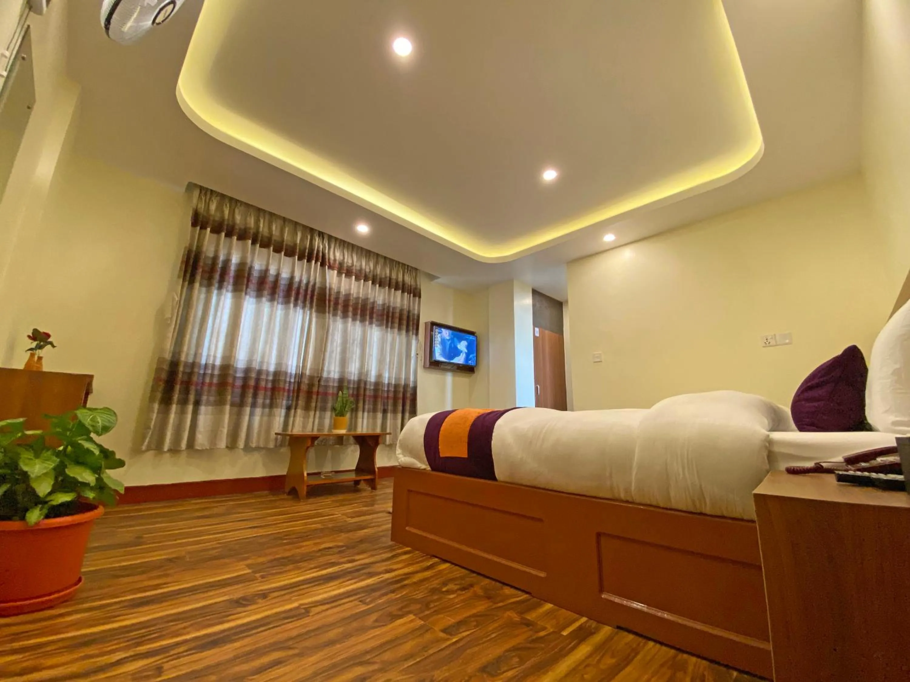 Bed in Hotel Himalayan BTS