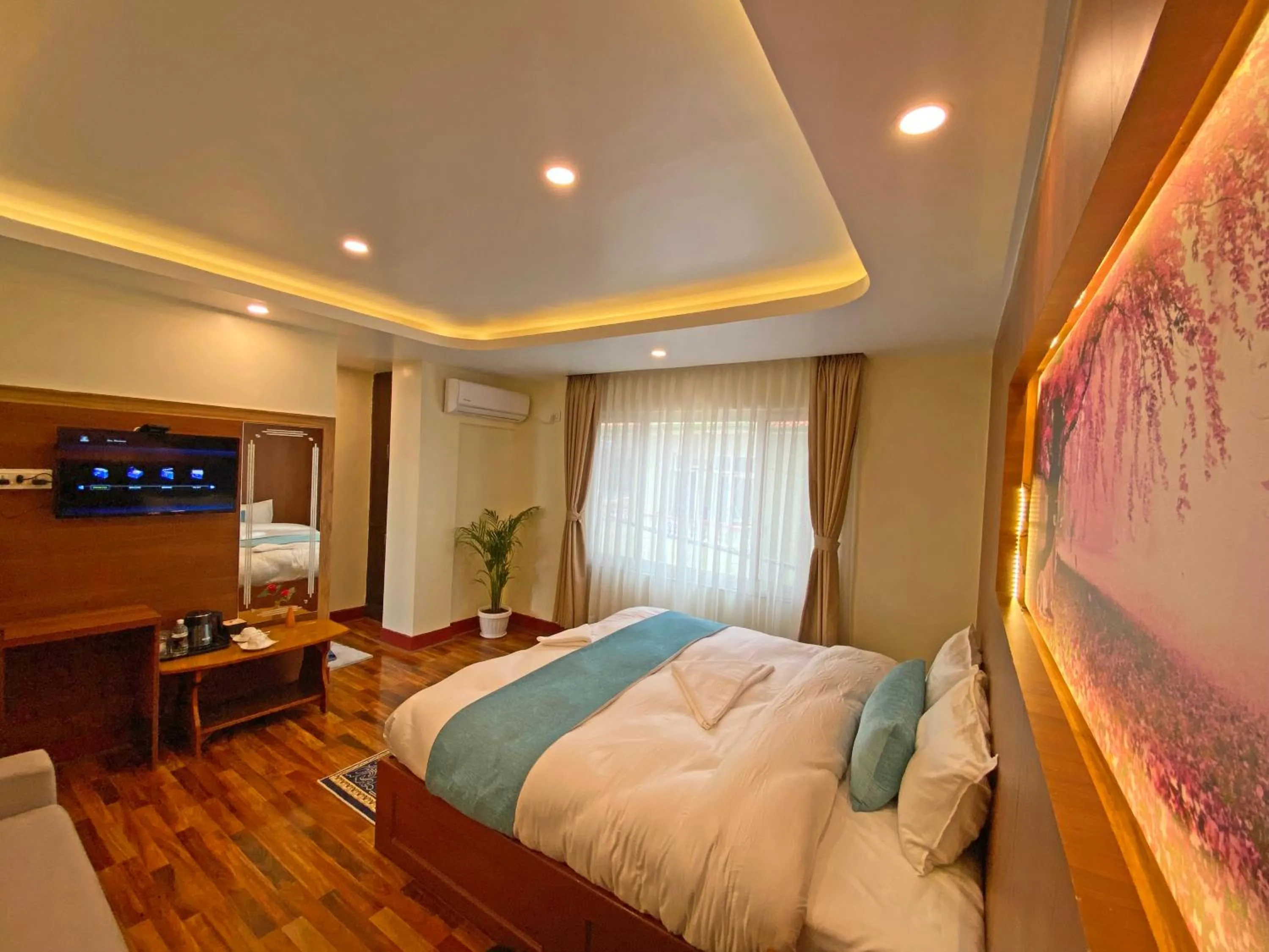 Bed in Hotel Himalayan BTS