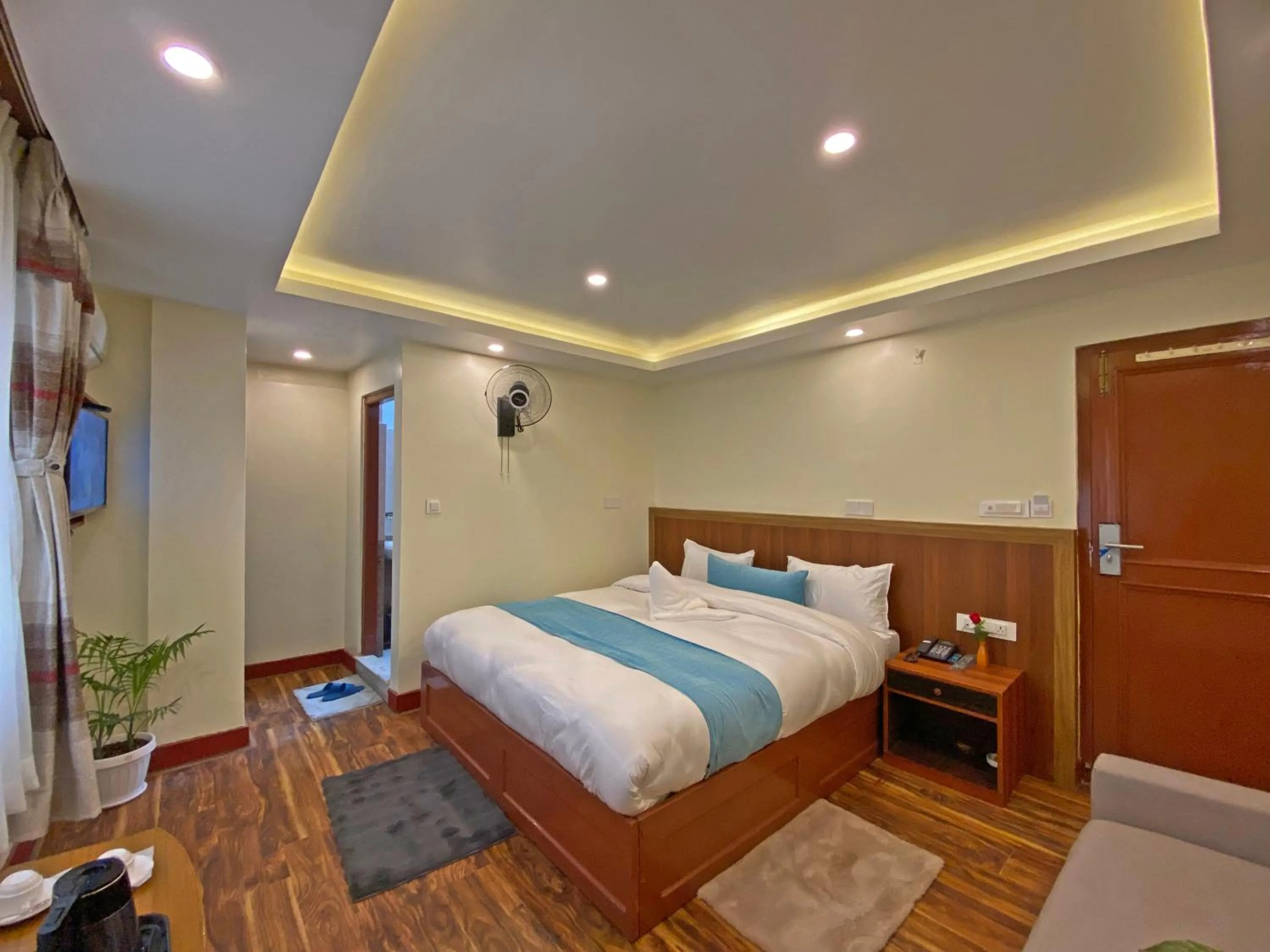 Bed in Hotel Himalayan BTS