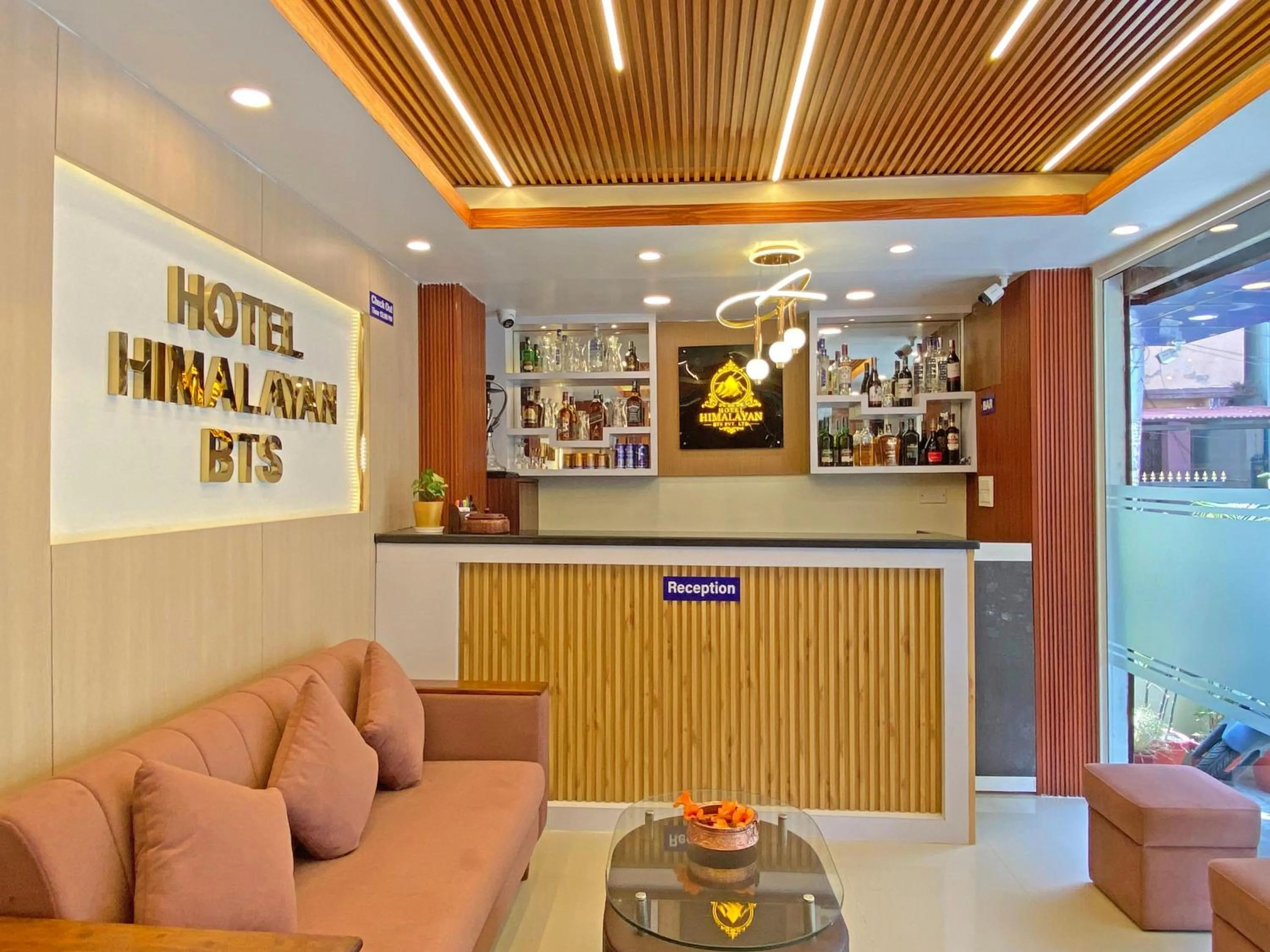 Living room in Hotel Himalayan BTS