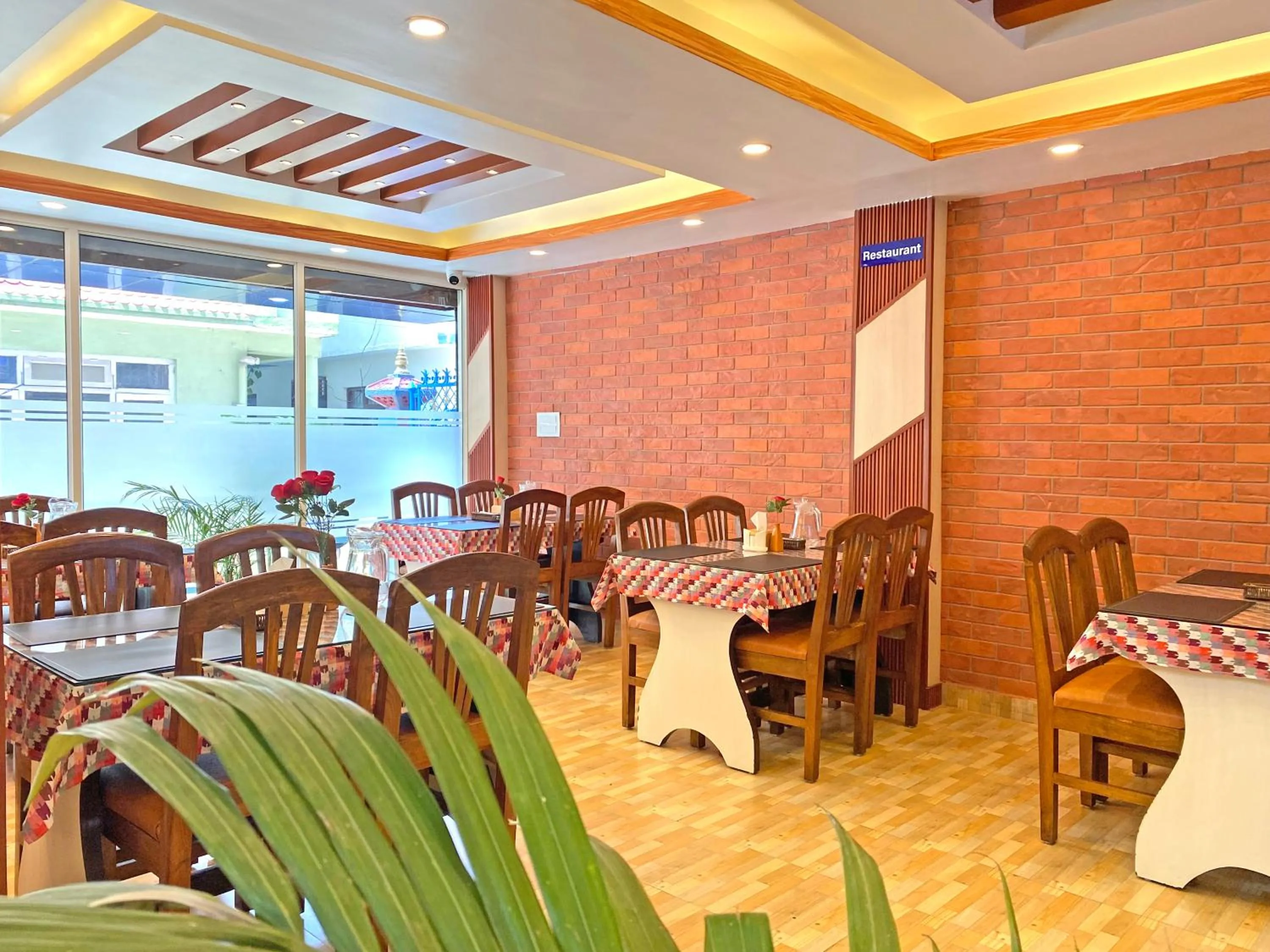 Restaurant/places to eat in Hotel Himalayan BTS