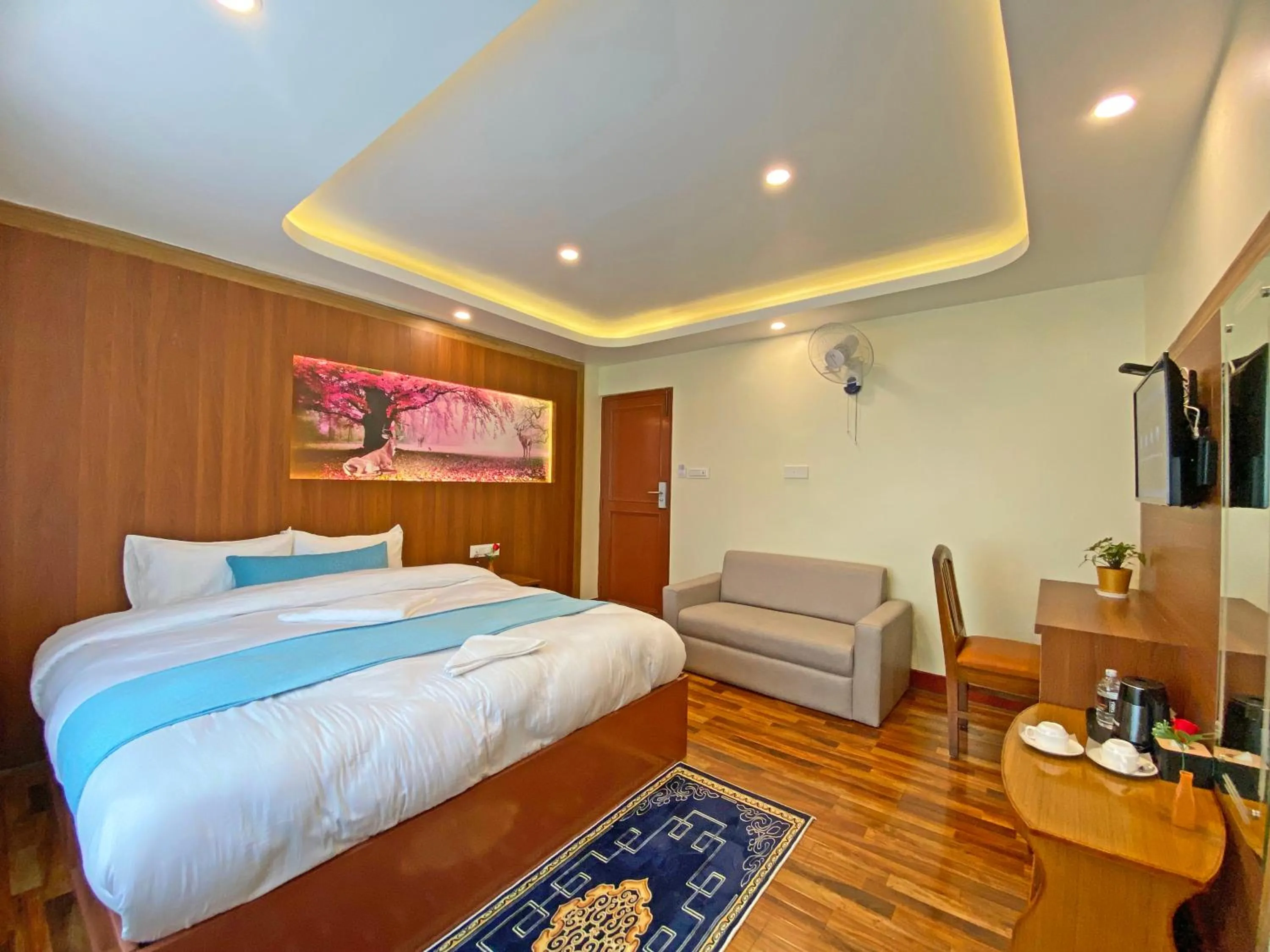 Bed in Hotel Himalayan BTS