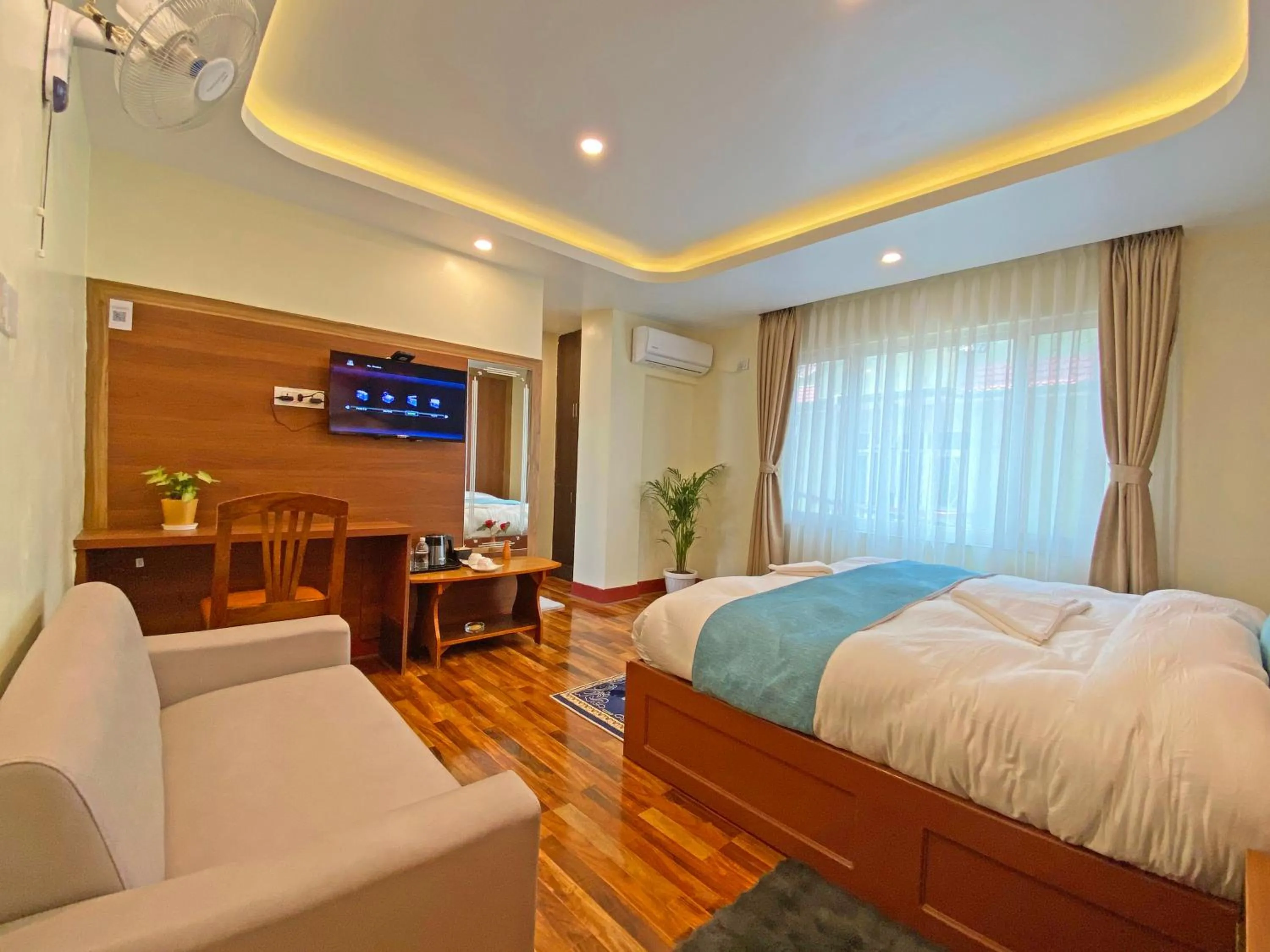 Bed in Hotel Himalayan BTS