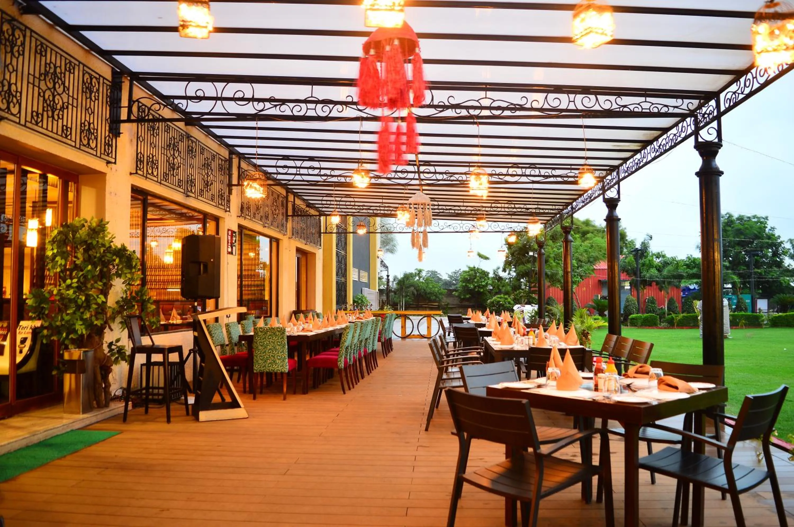 Restaurant/places to eat in Shamrock Greens by Jardin Hotels