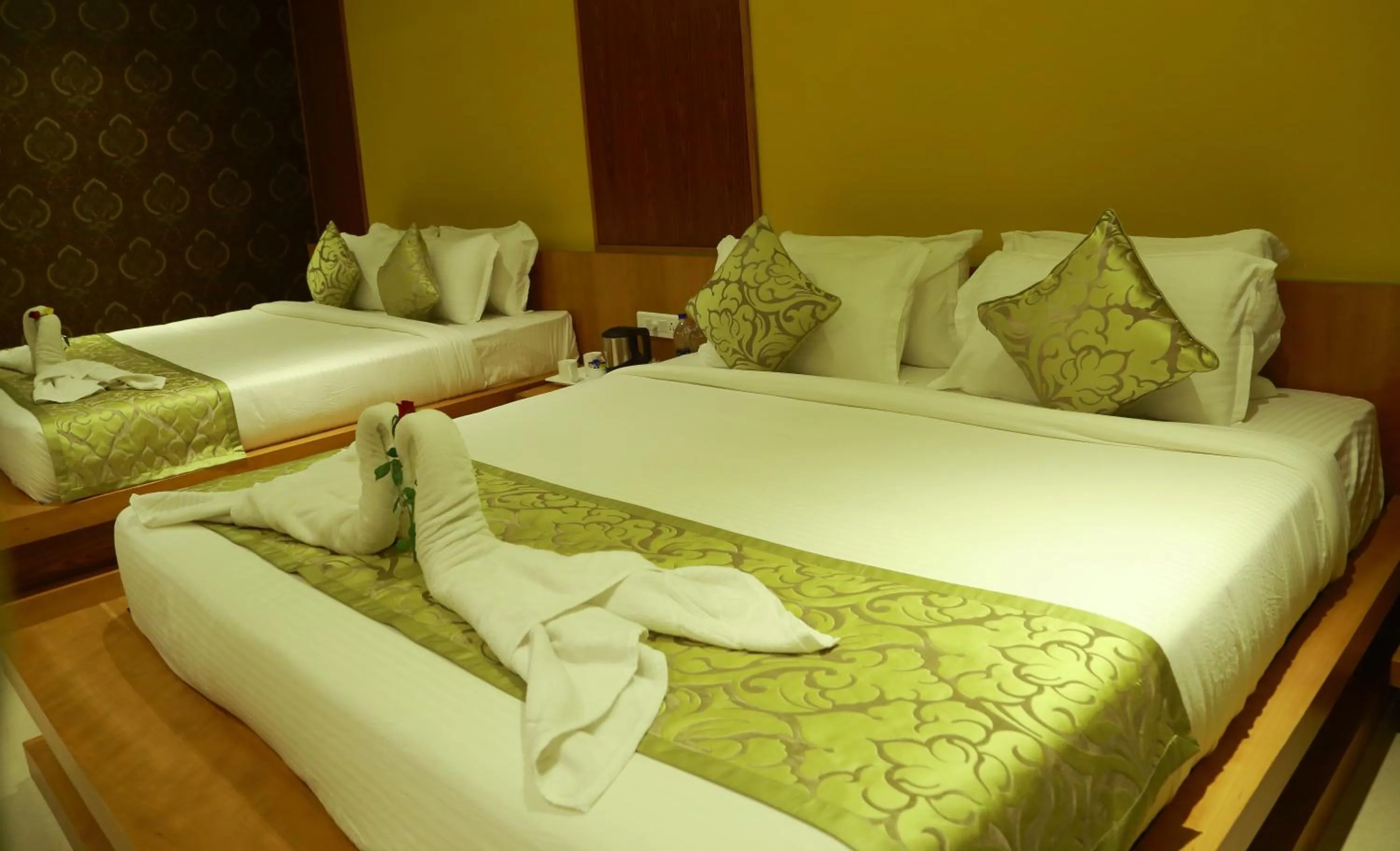 Bed in Shamrock Greens by Jardin Hotels