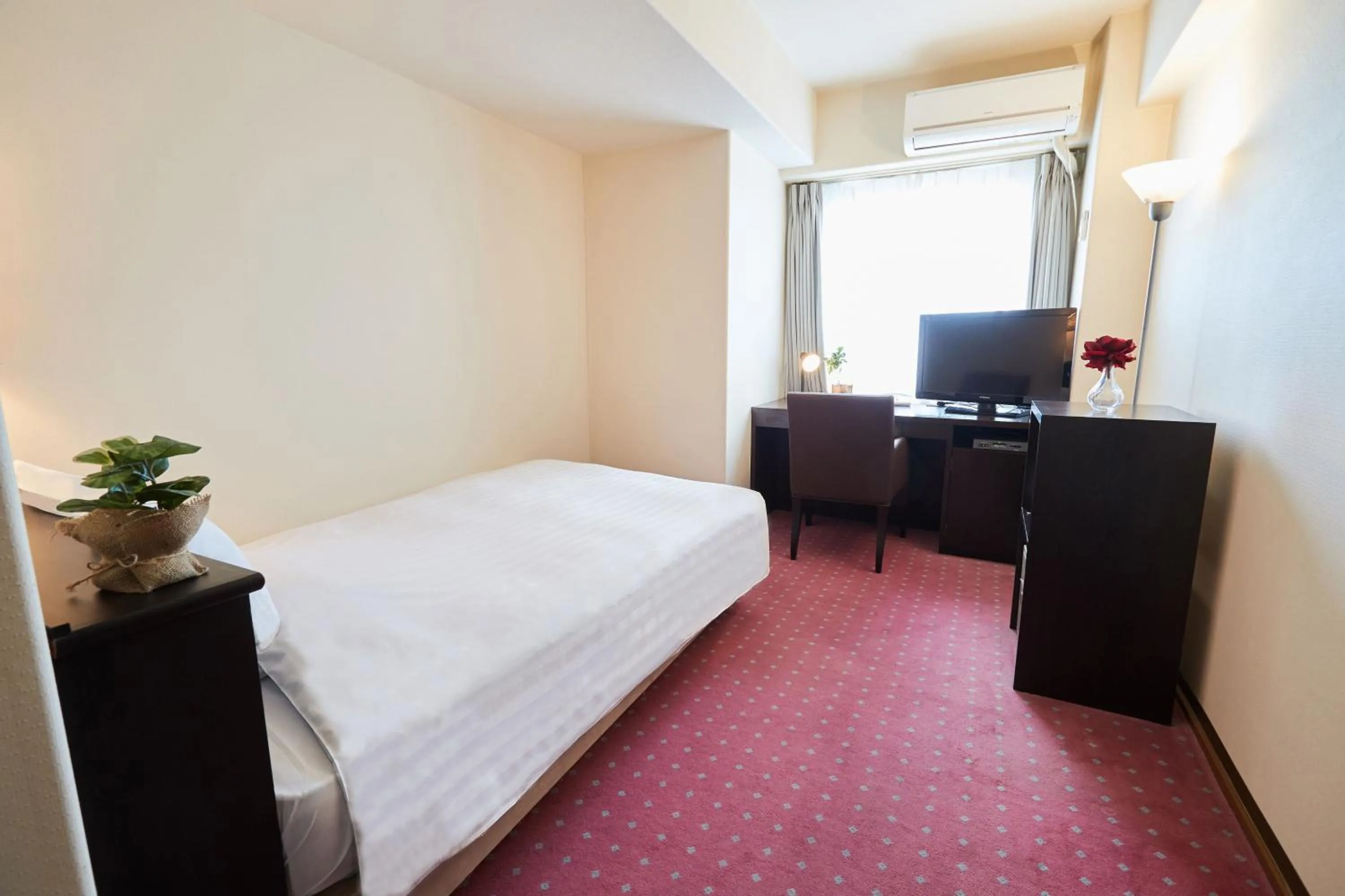 Bed in Hotel Crystal Palace