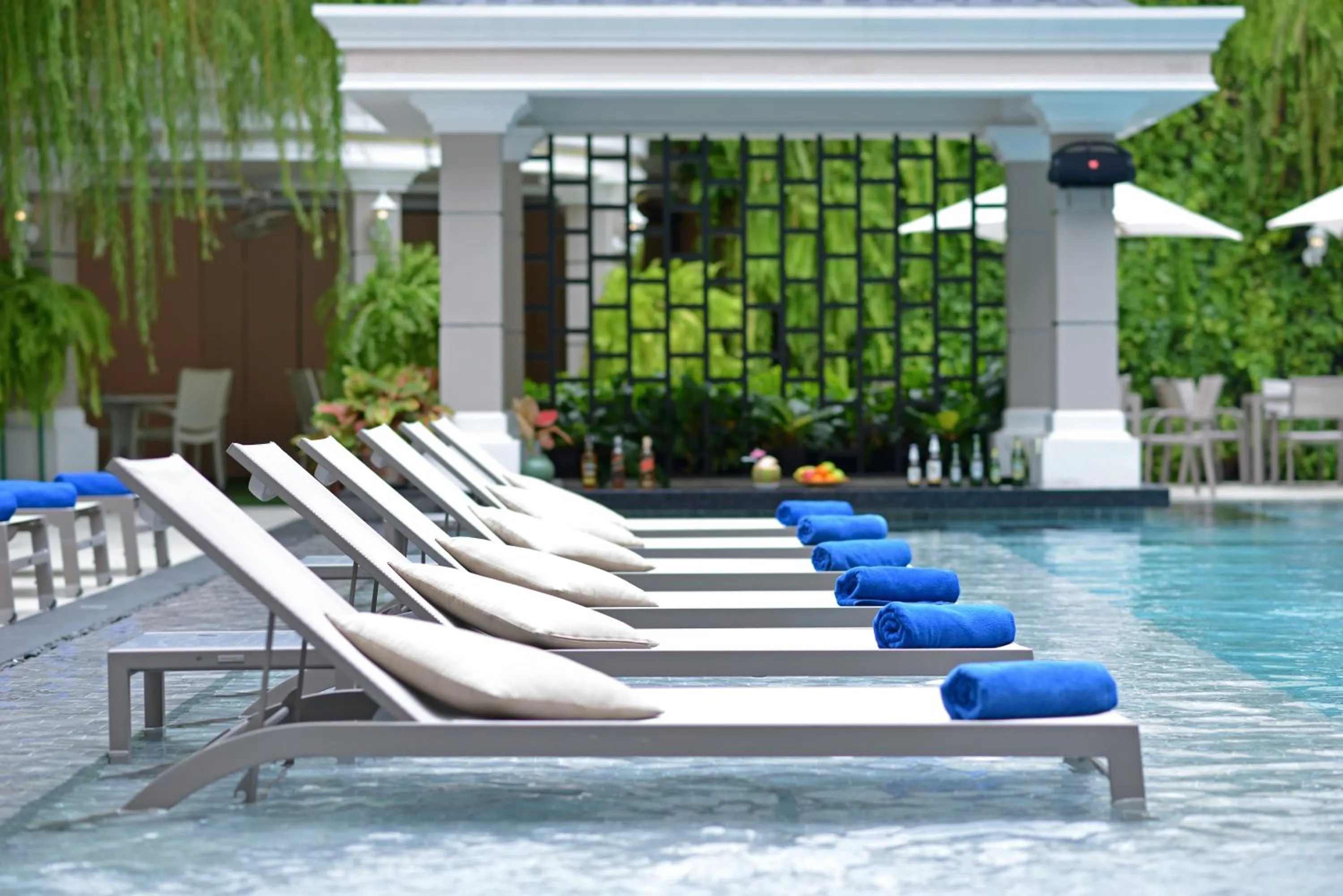 Swimming pool in The Beverly Hotel Pattaya