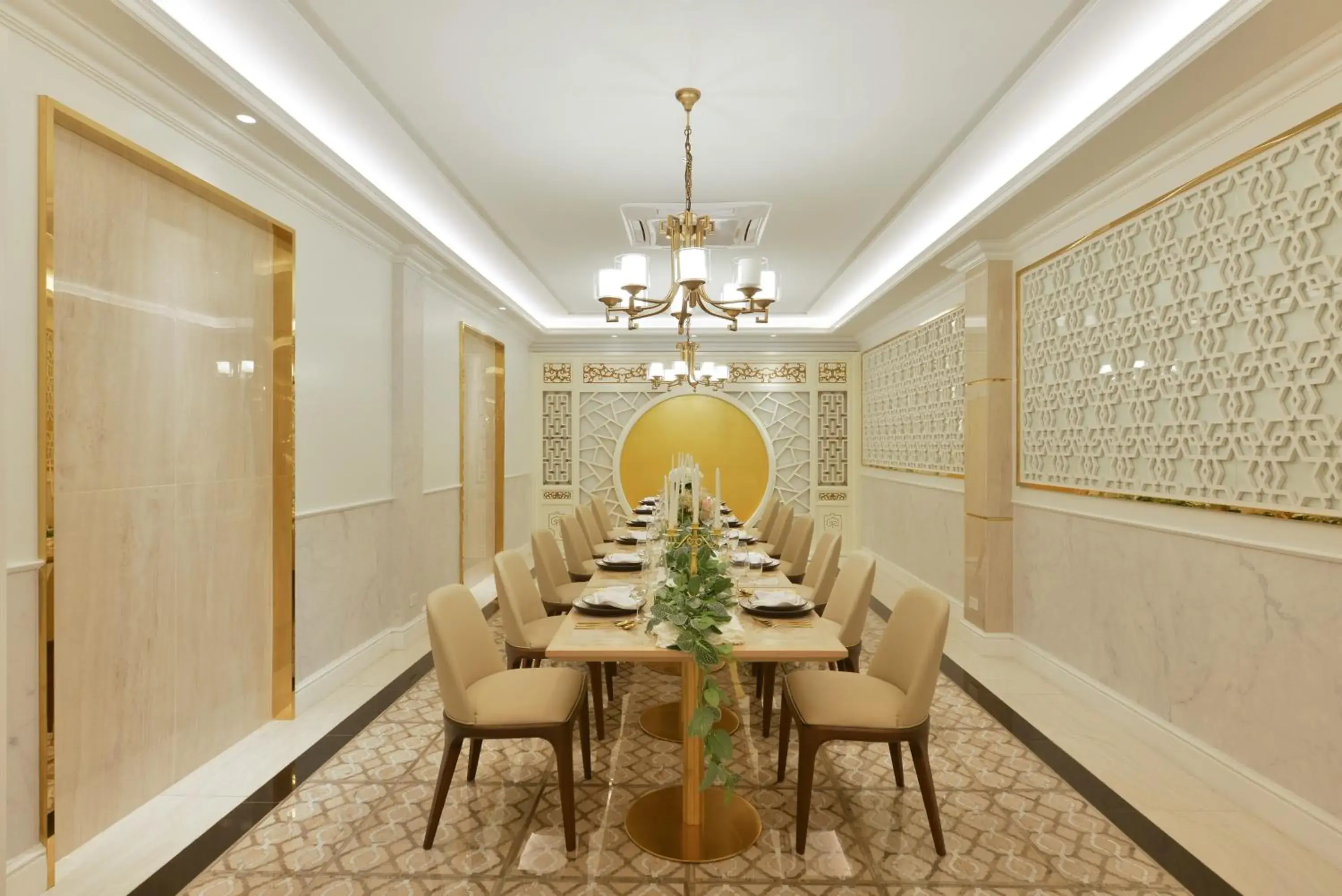 Restaurant/places to eat in The Beverly Hotel Pattaya Restaurant/places to eat in The Beverly Hotel Pattaya