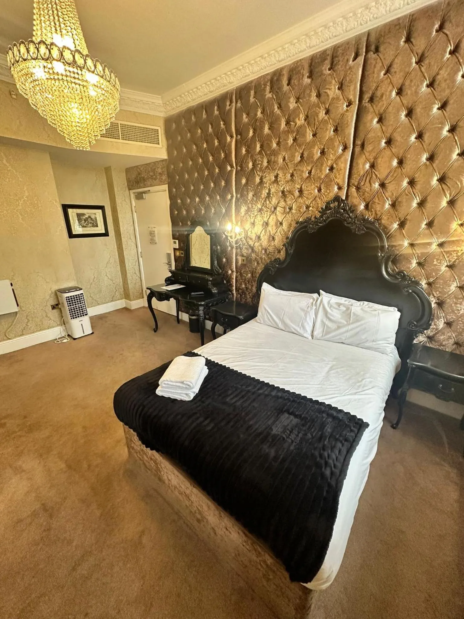 Bed in White Star Line Hotel