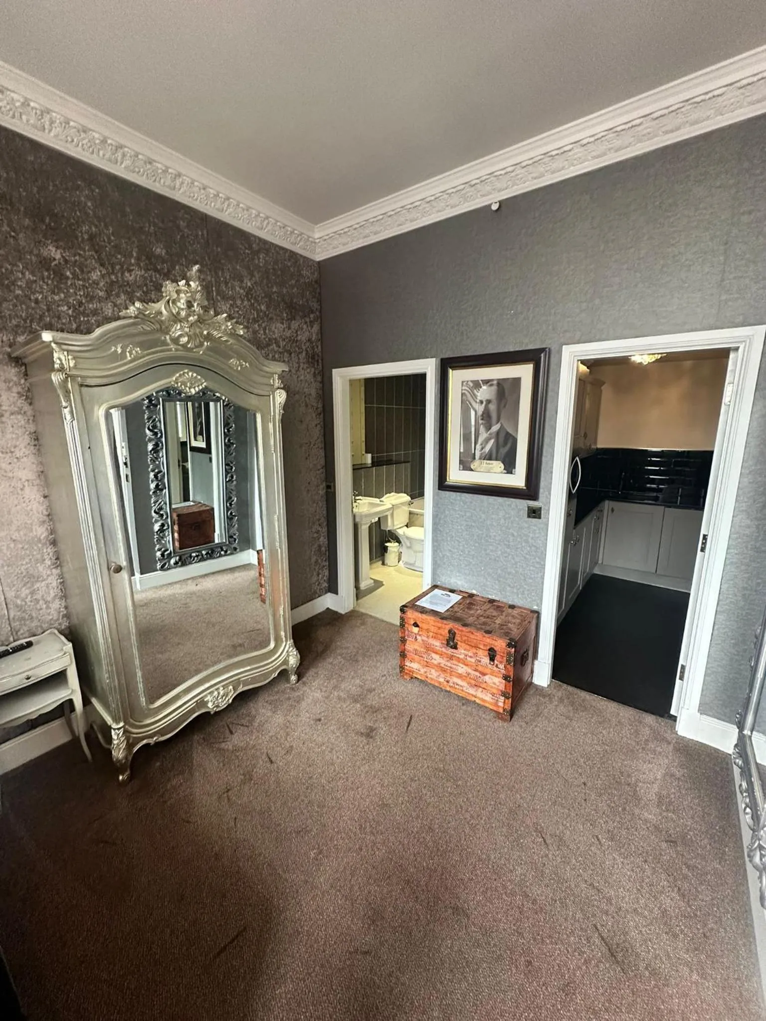Bedroom, Bed in White Star Line Hotel