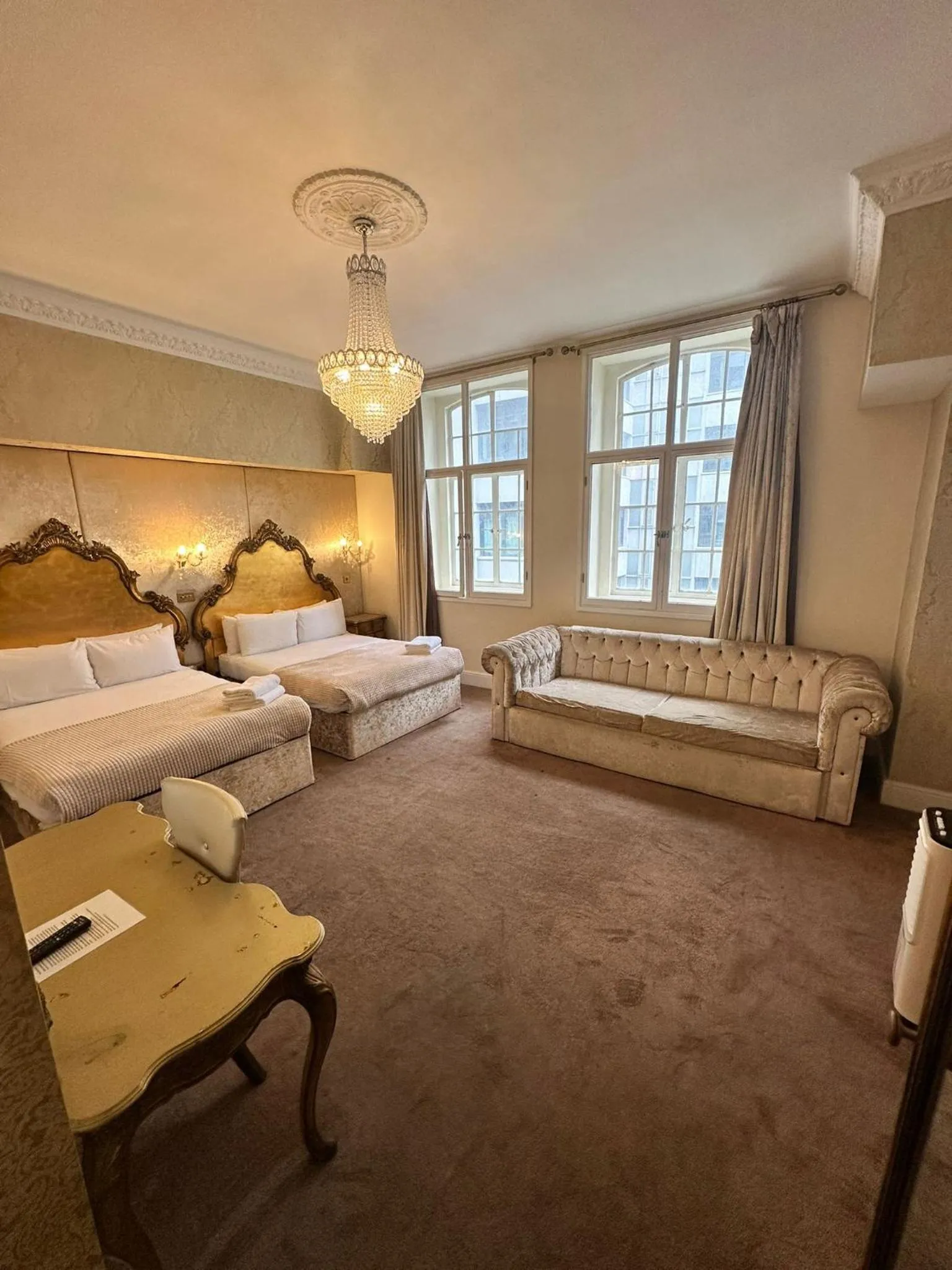 Bedroom, Bed in White Star Line Hotel