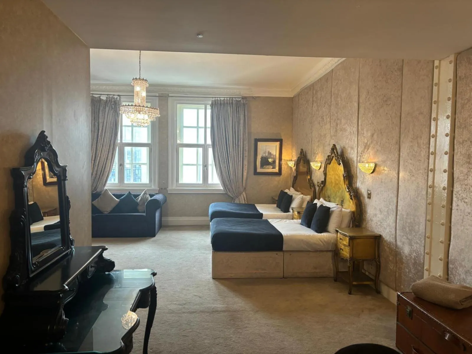 Bedroom, Bed in White Star Line Hotel