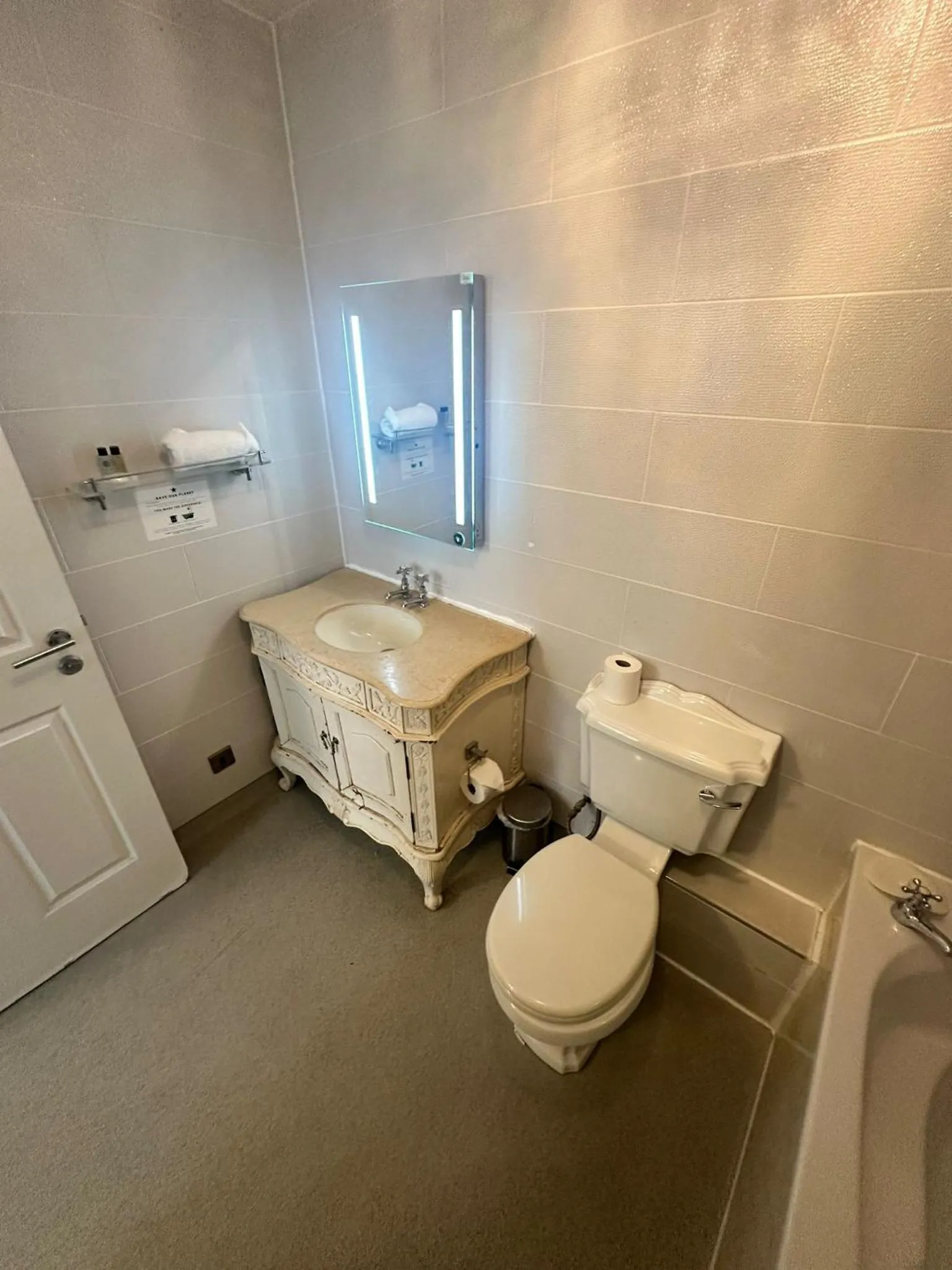 Bathroom in White Star Line Hotel