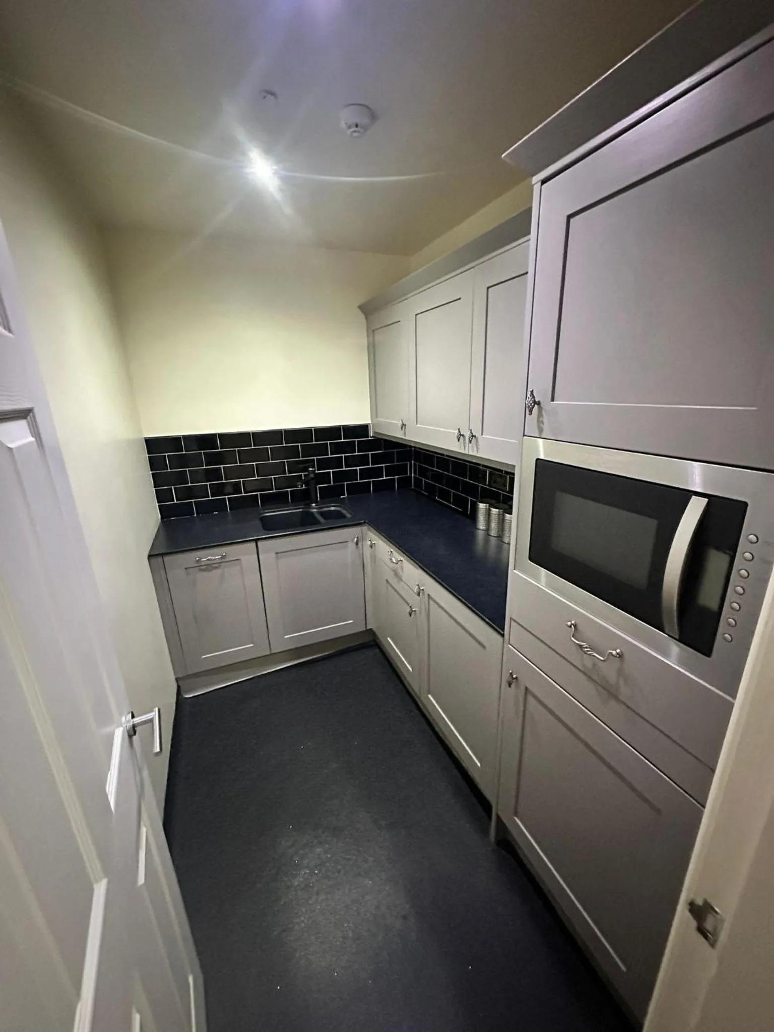 Kitchen or kitchenette in White Star Line Hotel