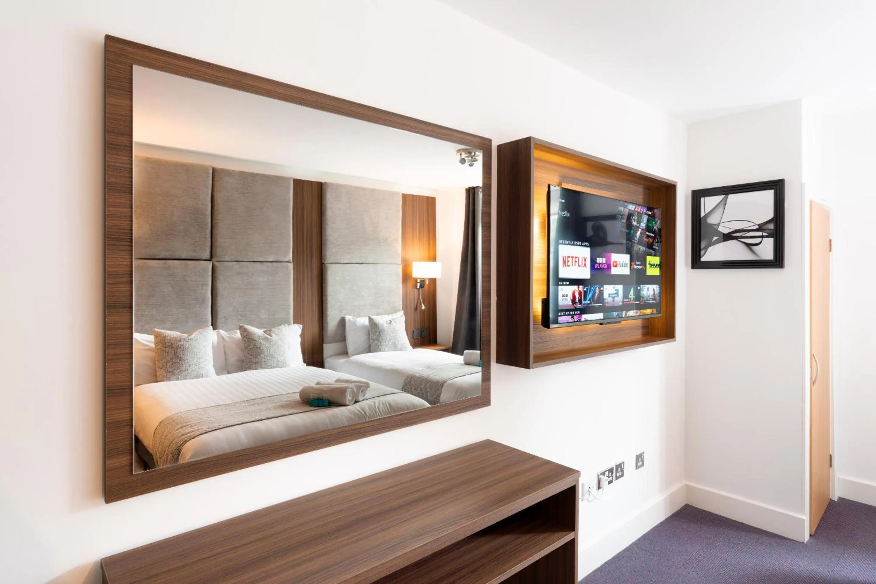 Bedroom, Bed in Rivers hotel