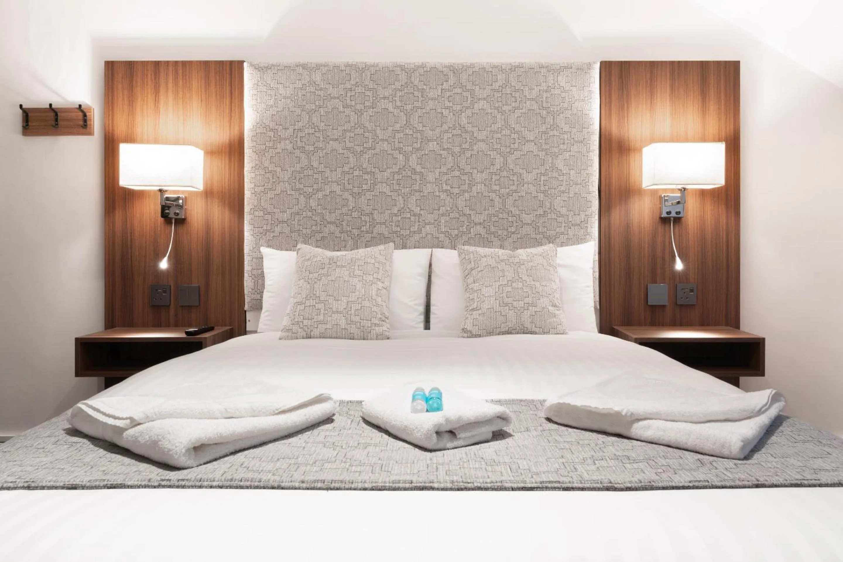 Bedroom, Bed in Rivers hotel