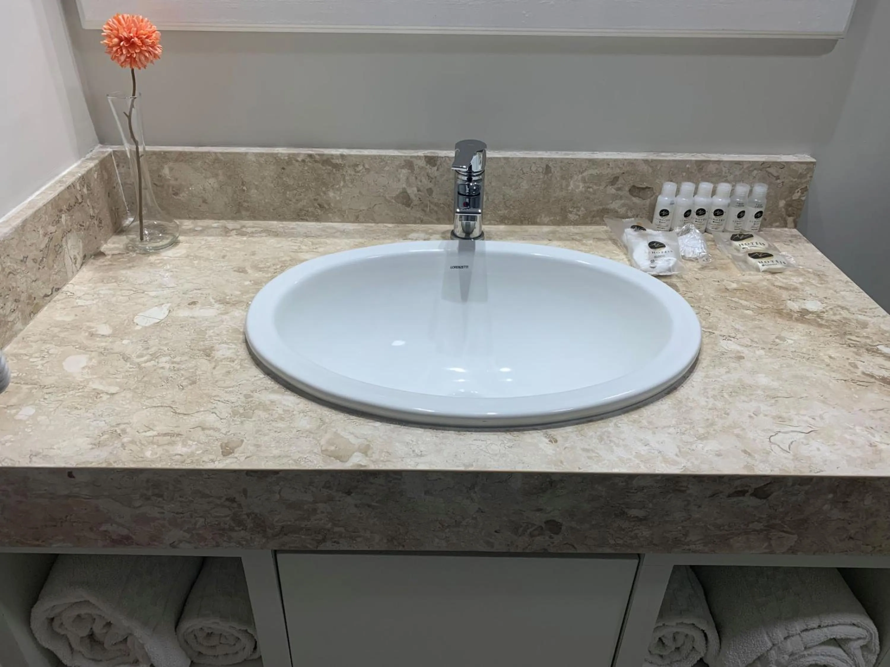 Bathroom in Ninety Hotel