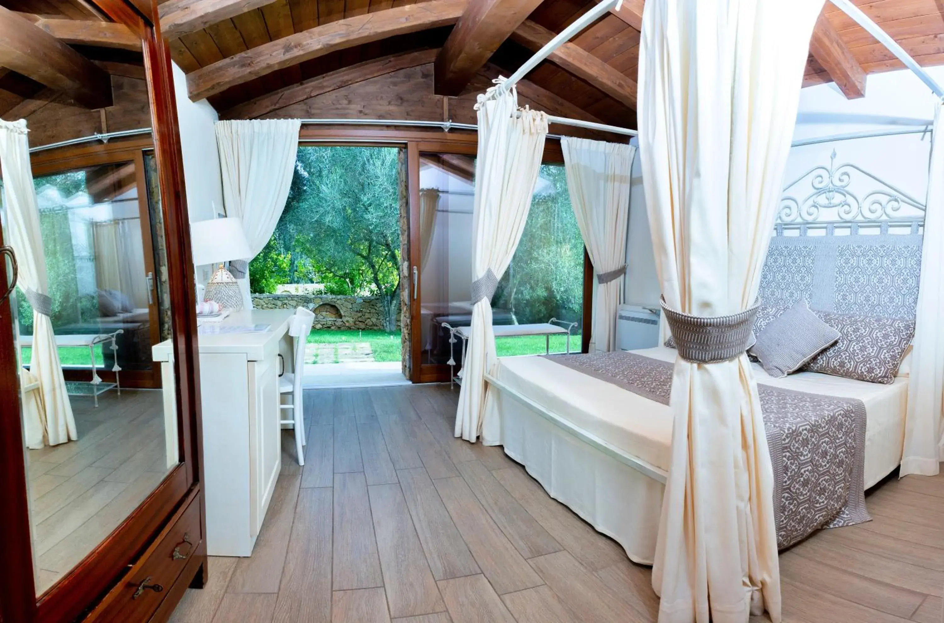 Suite in Inghirios Wellness Country Resort Suite in Inghirios Wellness Country Resort