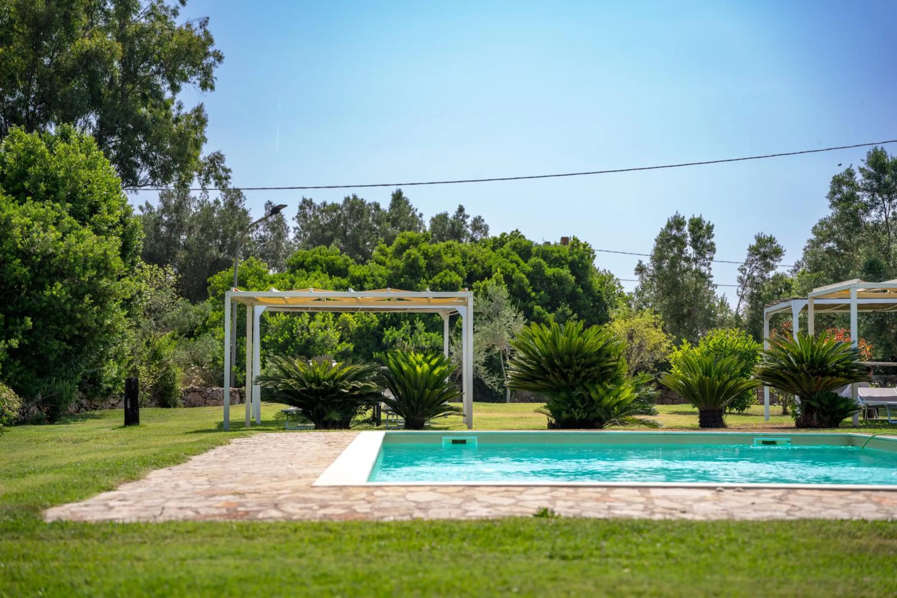 Swimming pool in Inghirios Wellness Country Resort