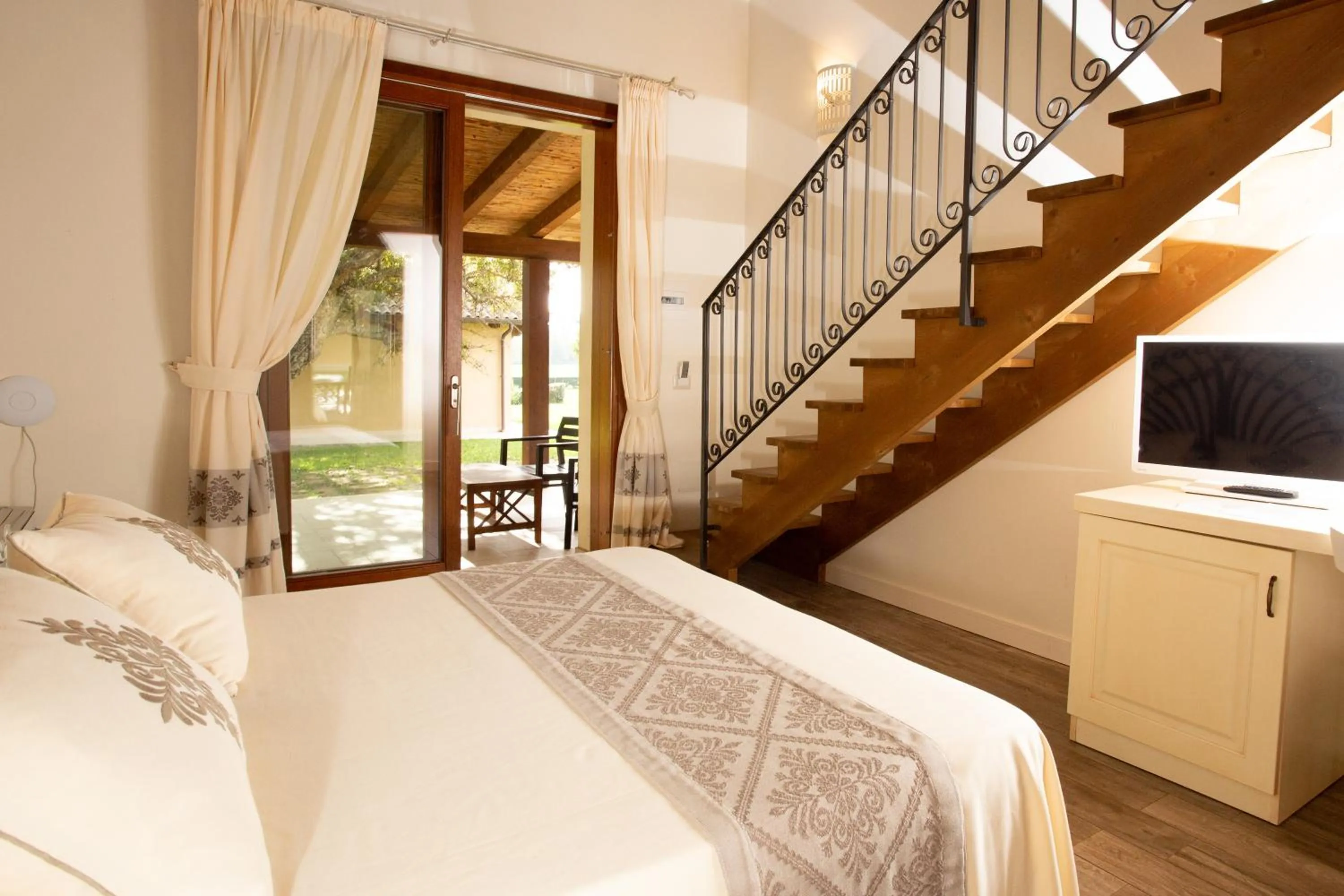 Bedroom, Bed in Inghirios Wellness Country Resort