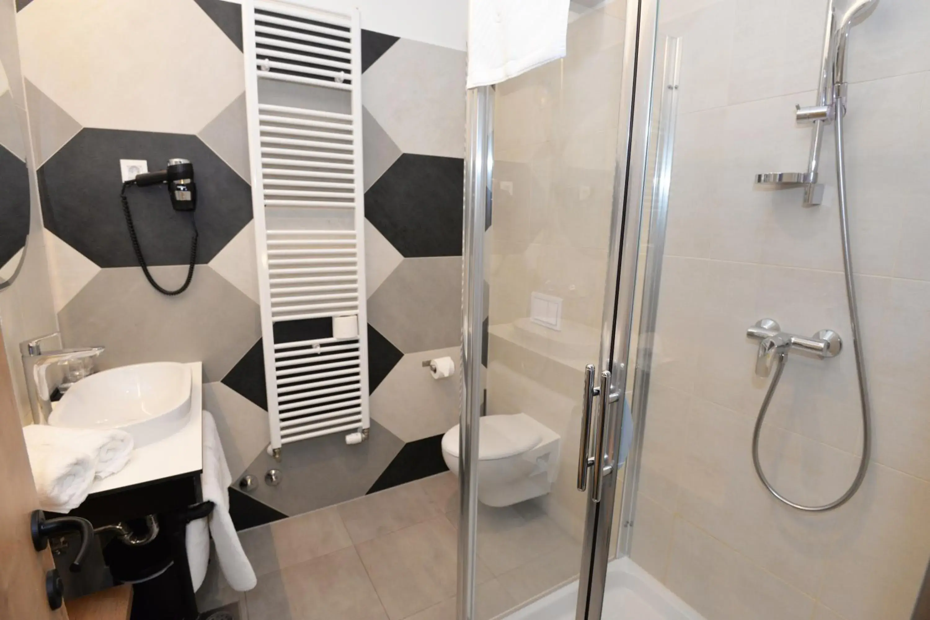 Photo of the whole room in The Loop Hotel Photo of the whole room in The Loop Hotel