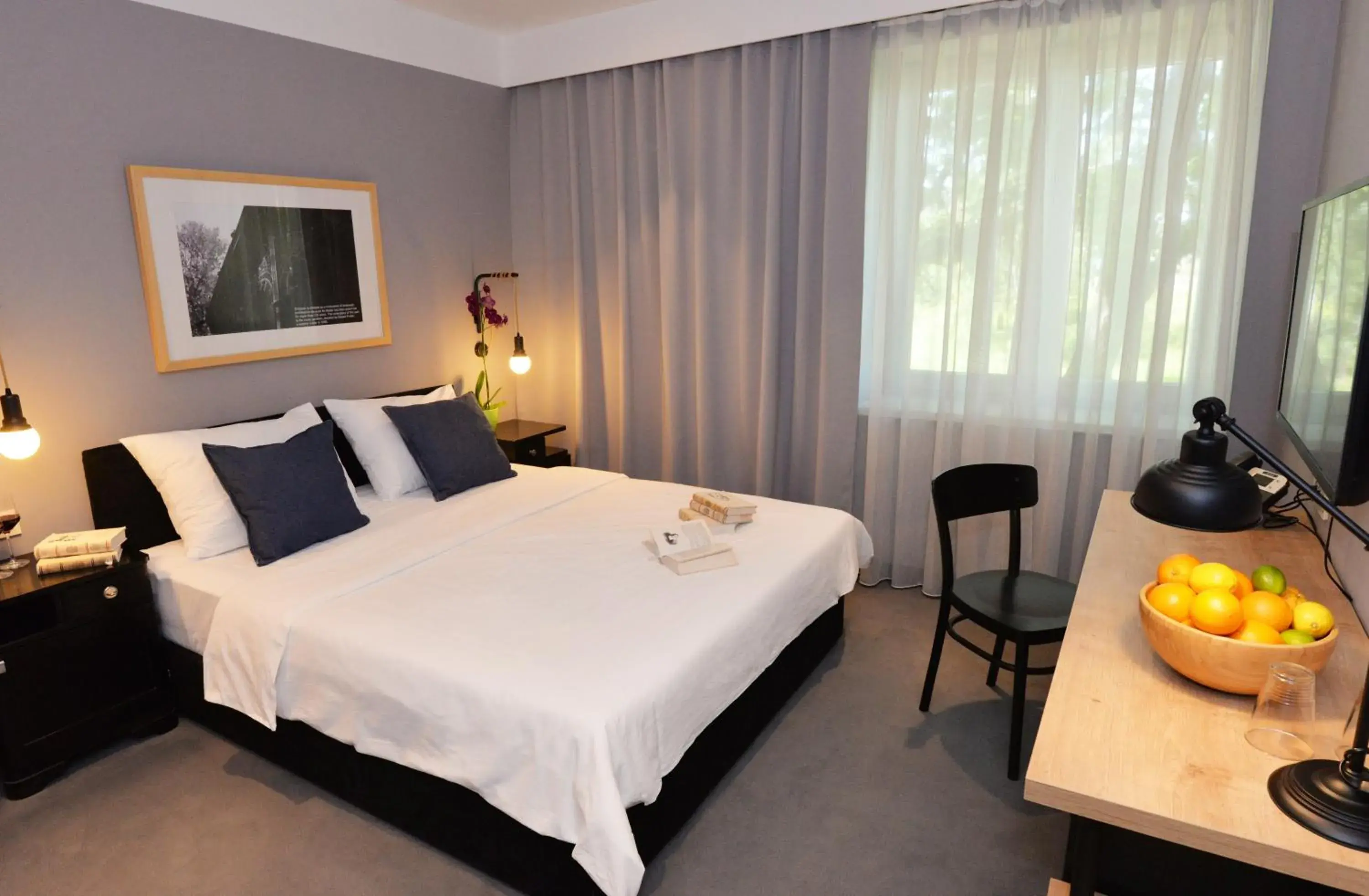 Bedroom, Bed in The Loop Hotel Bedroom, Bed in The Loop Hotel
