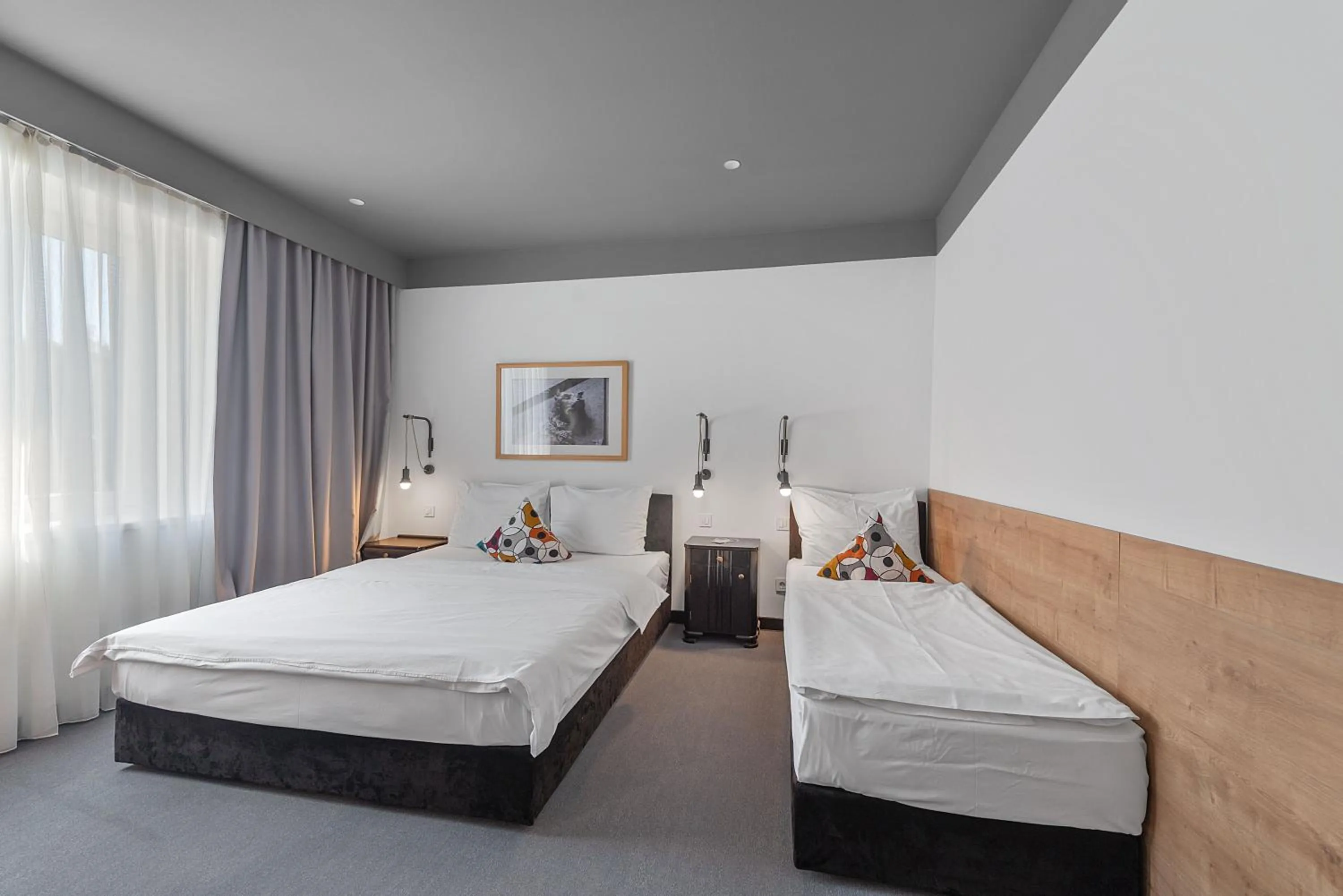 Photo of the whole room, Bed in The Loop Hotel