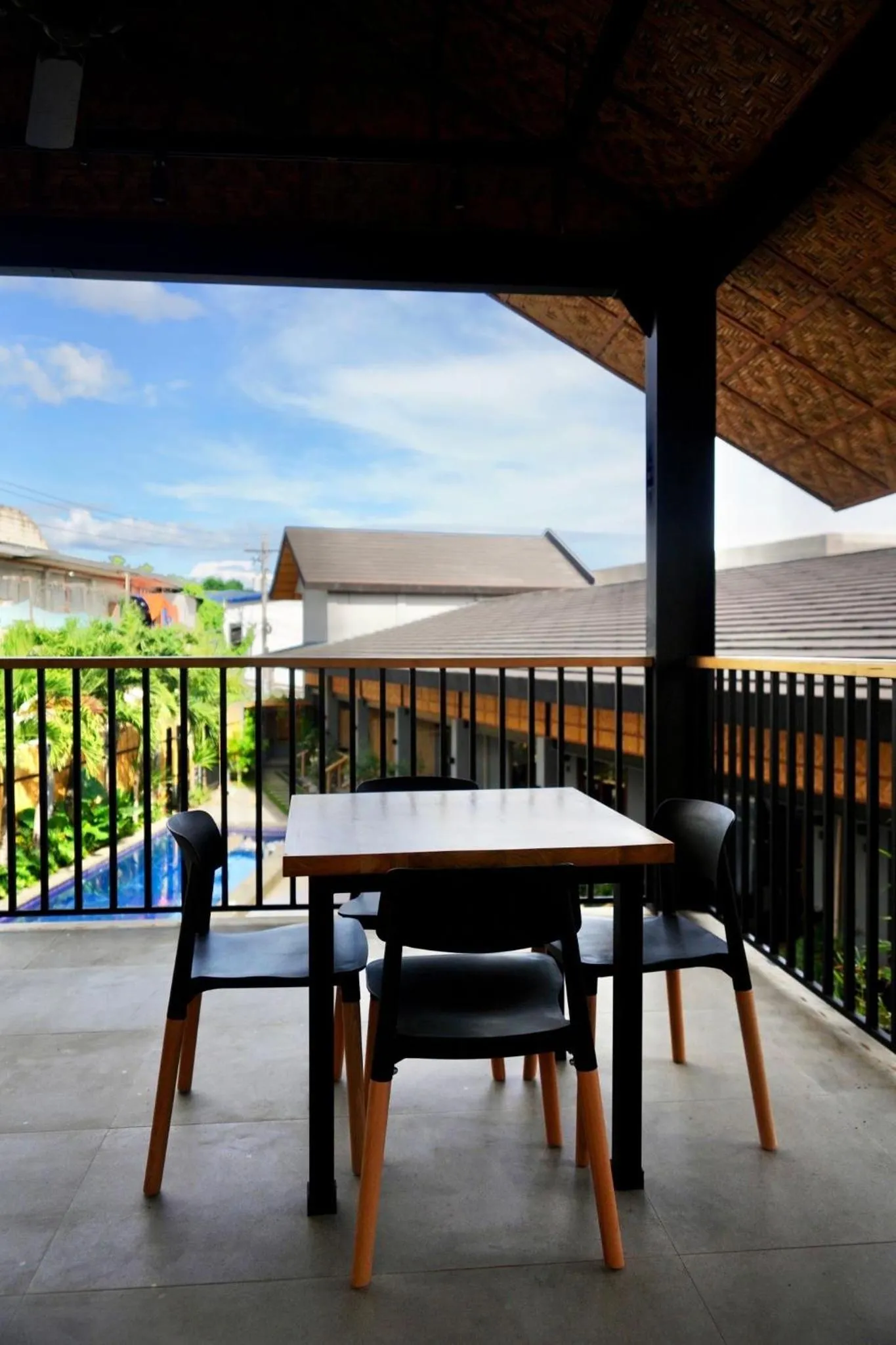Restaurant/places to eat in Mayfair Garden Resort