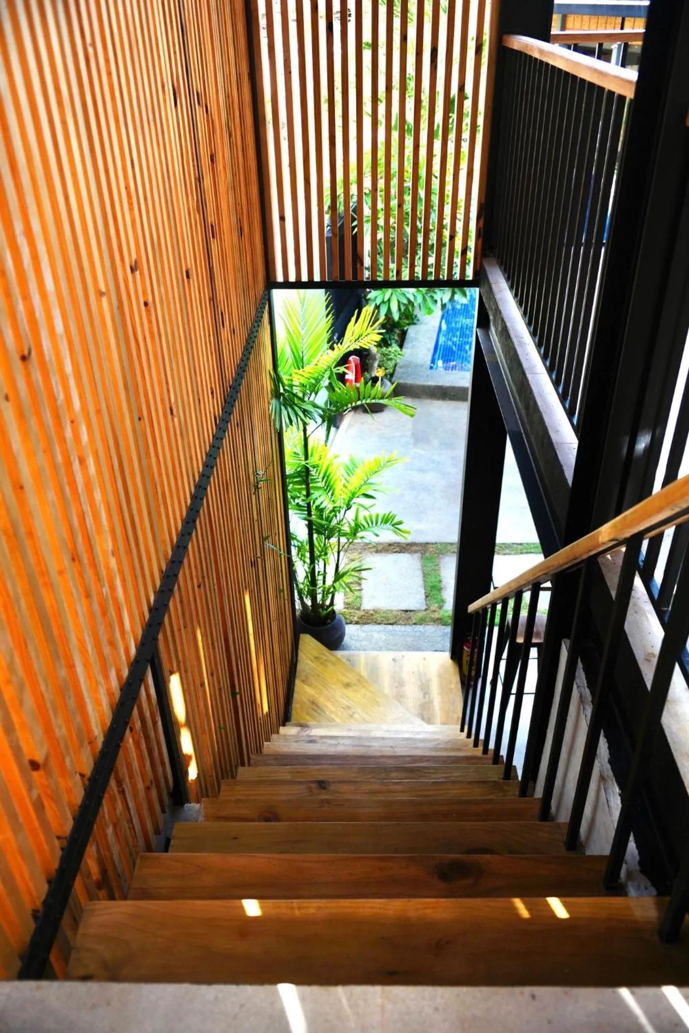 Restaurant/places to eat in Mayfair Garden Resort